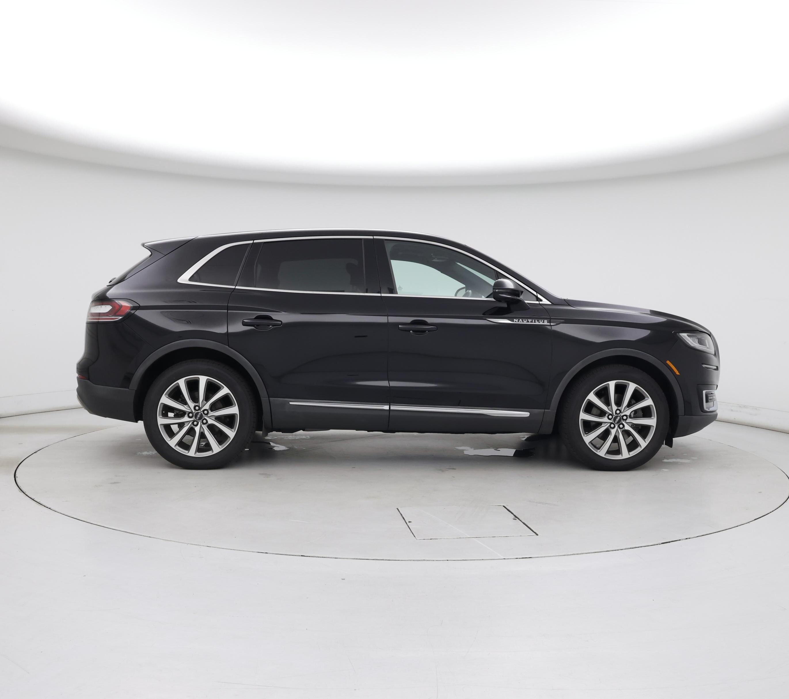 Thumbnail: 2019 Lincoln Nautilus - 7