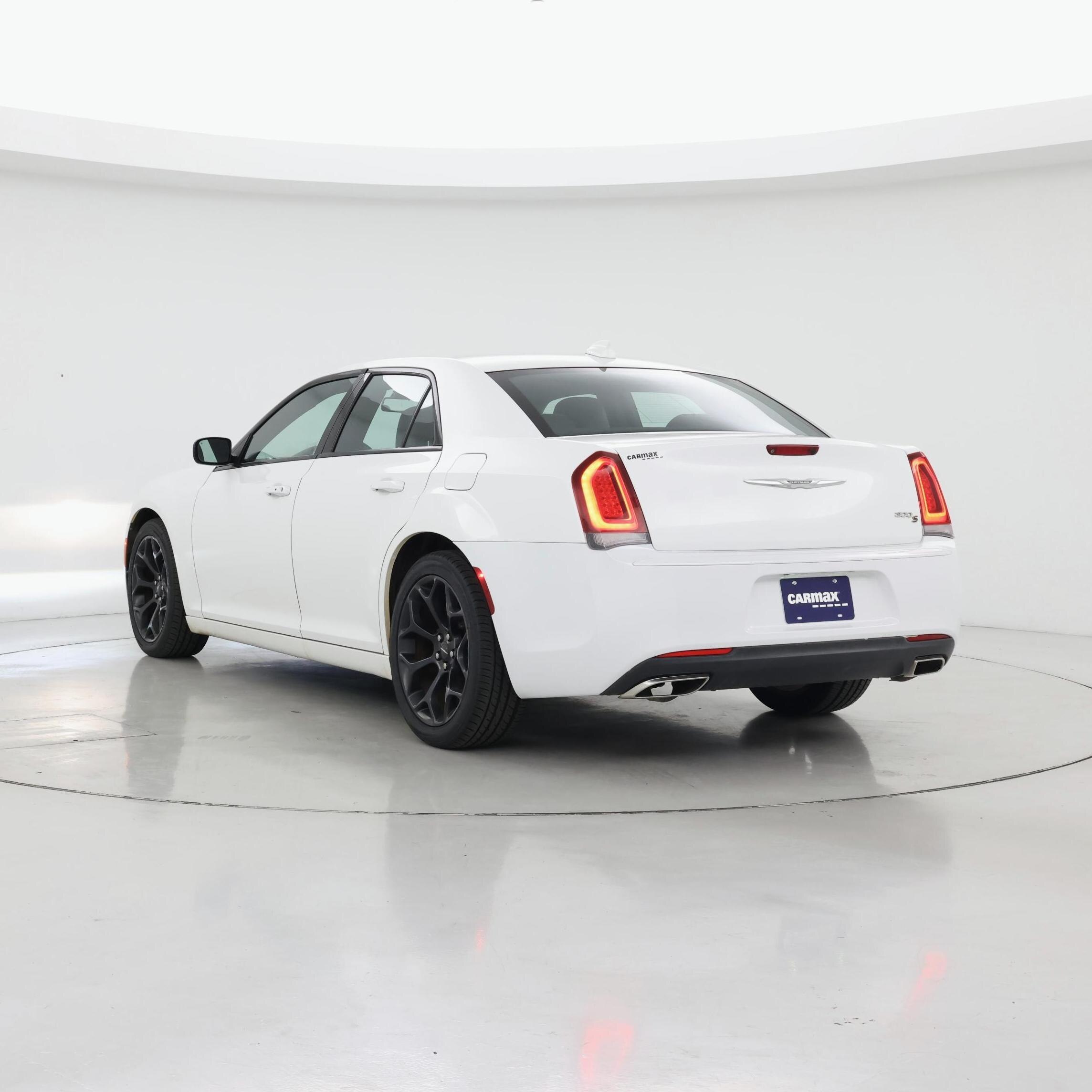 Thumbnail: 2019 Chrysler 300 - 2