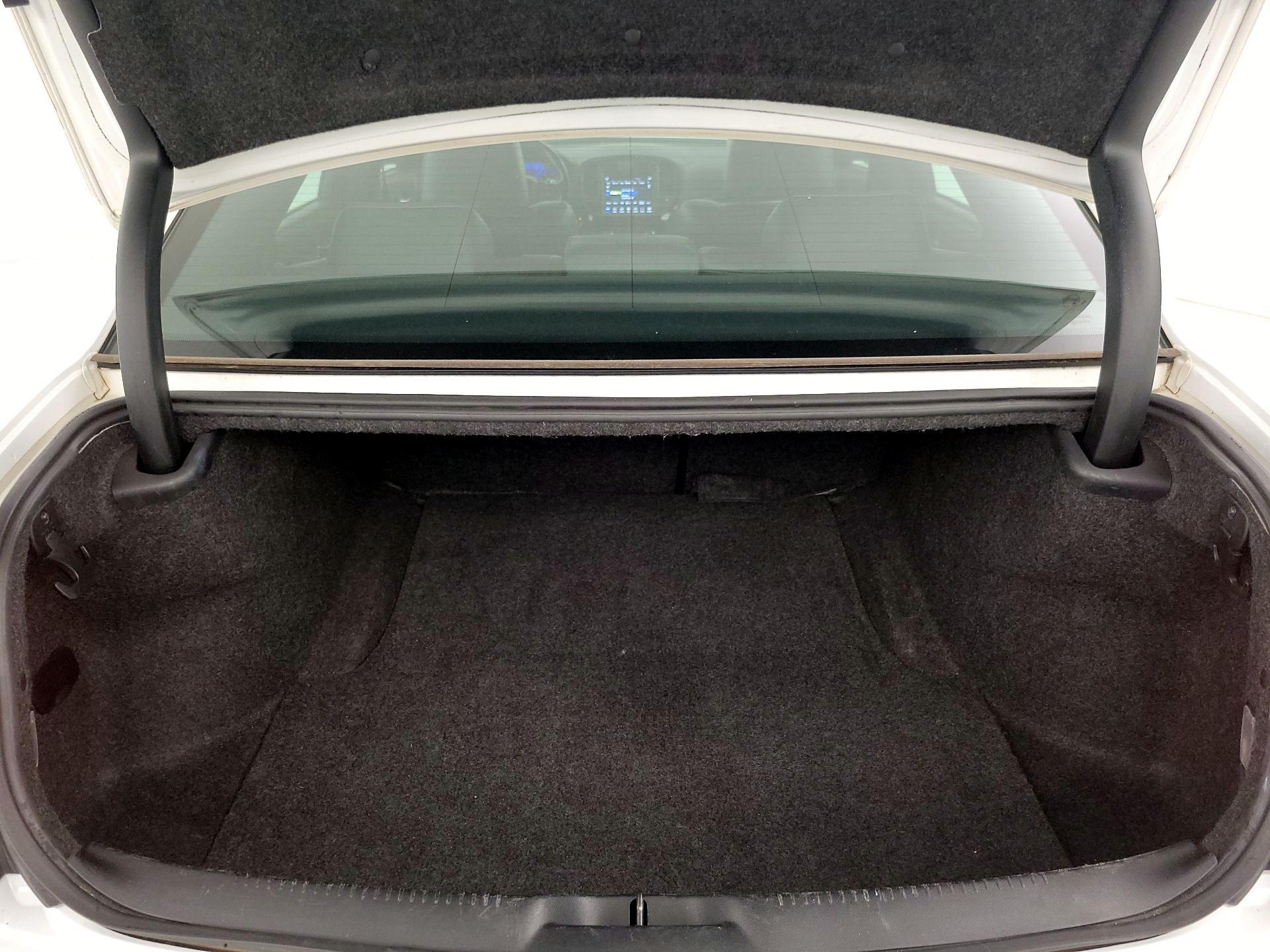Thumbnail: 2019 Chrysler 300 - 20