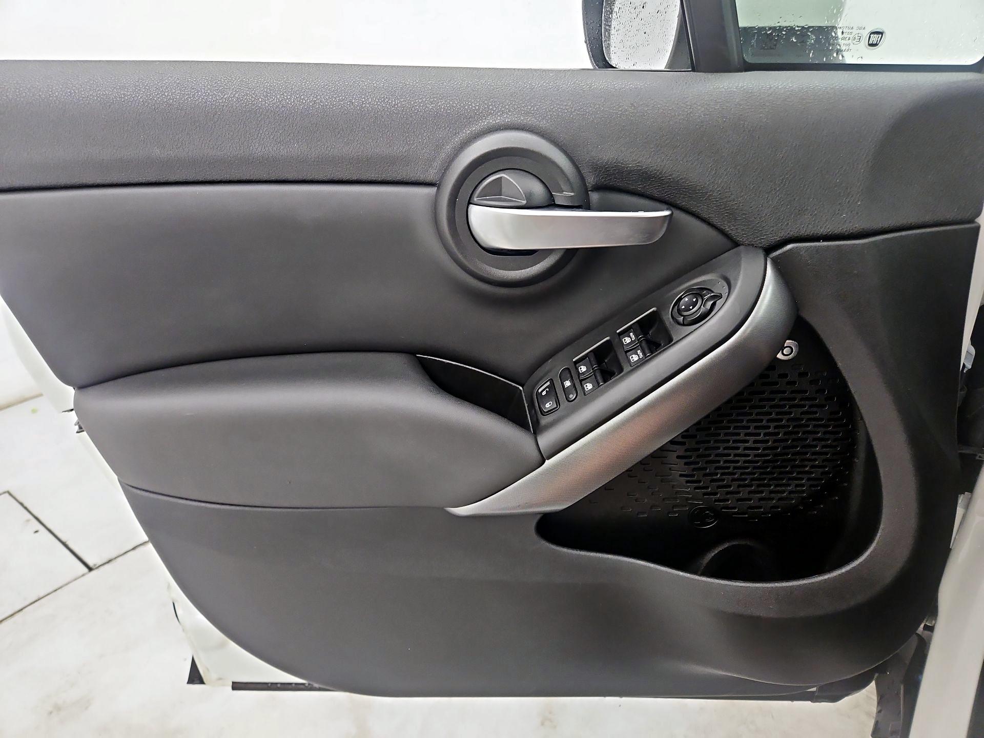 Thumbnail: 2021 Fiat 500X - 12
