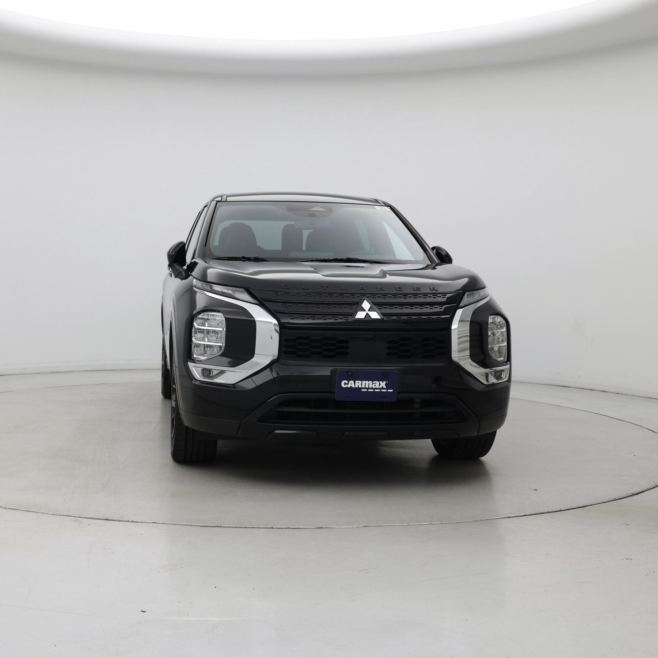 Thumbnail: 2023 Mitsubishi Outlander - 5