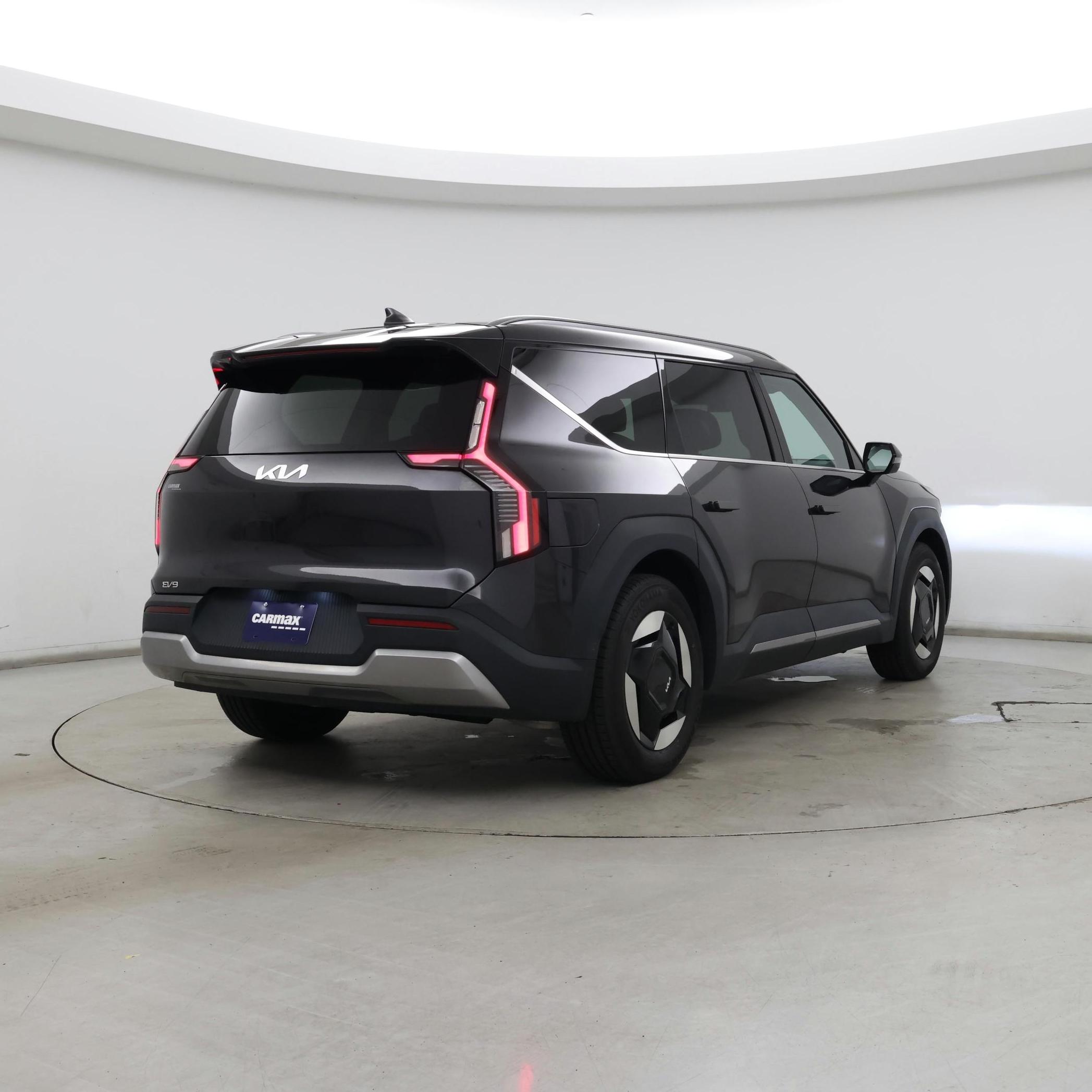 Thumbnail: 2024 Kia EV9 - 8