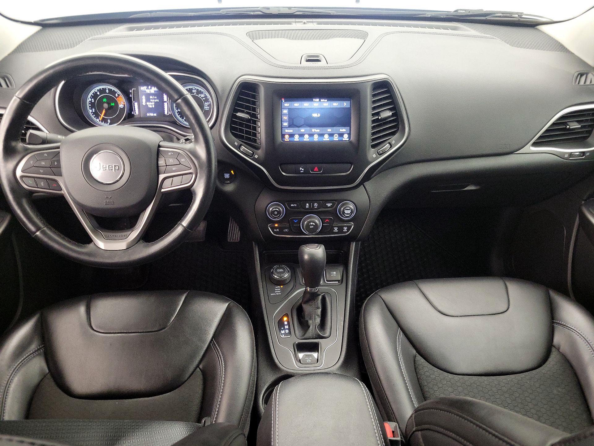 Thumbnail: 2020 Jeep Cherokee - 9