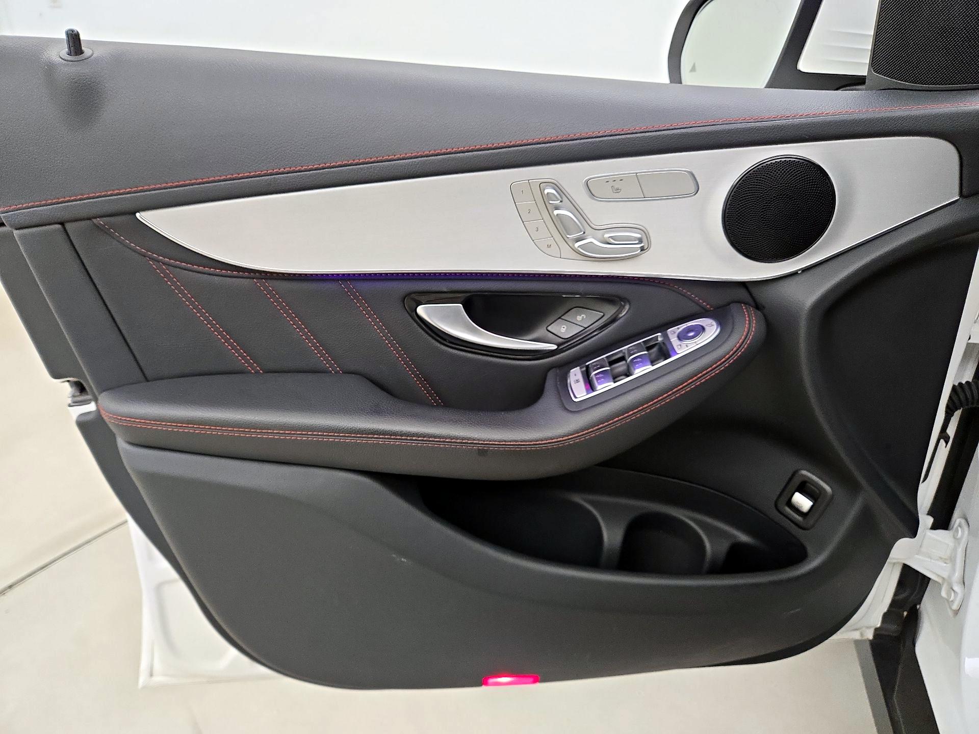 Thumbnail: 2022 Mercedes-Benz GLC - 12