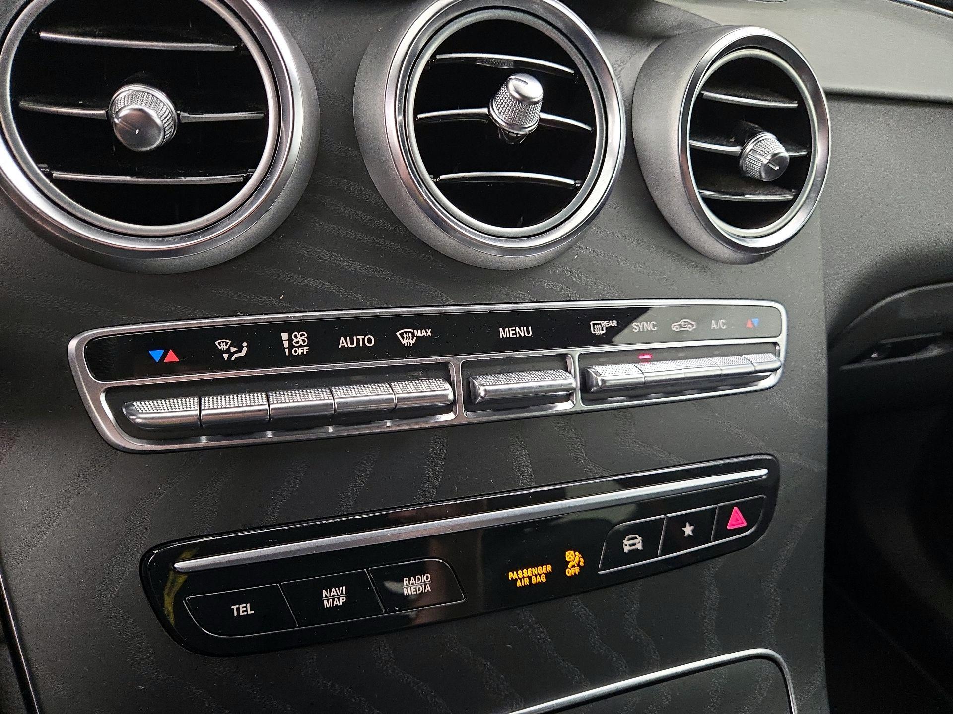 Thumbnail: 2022 Mercedes-Benz GLC - 16