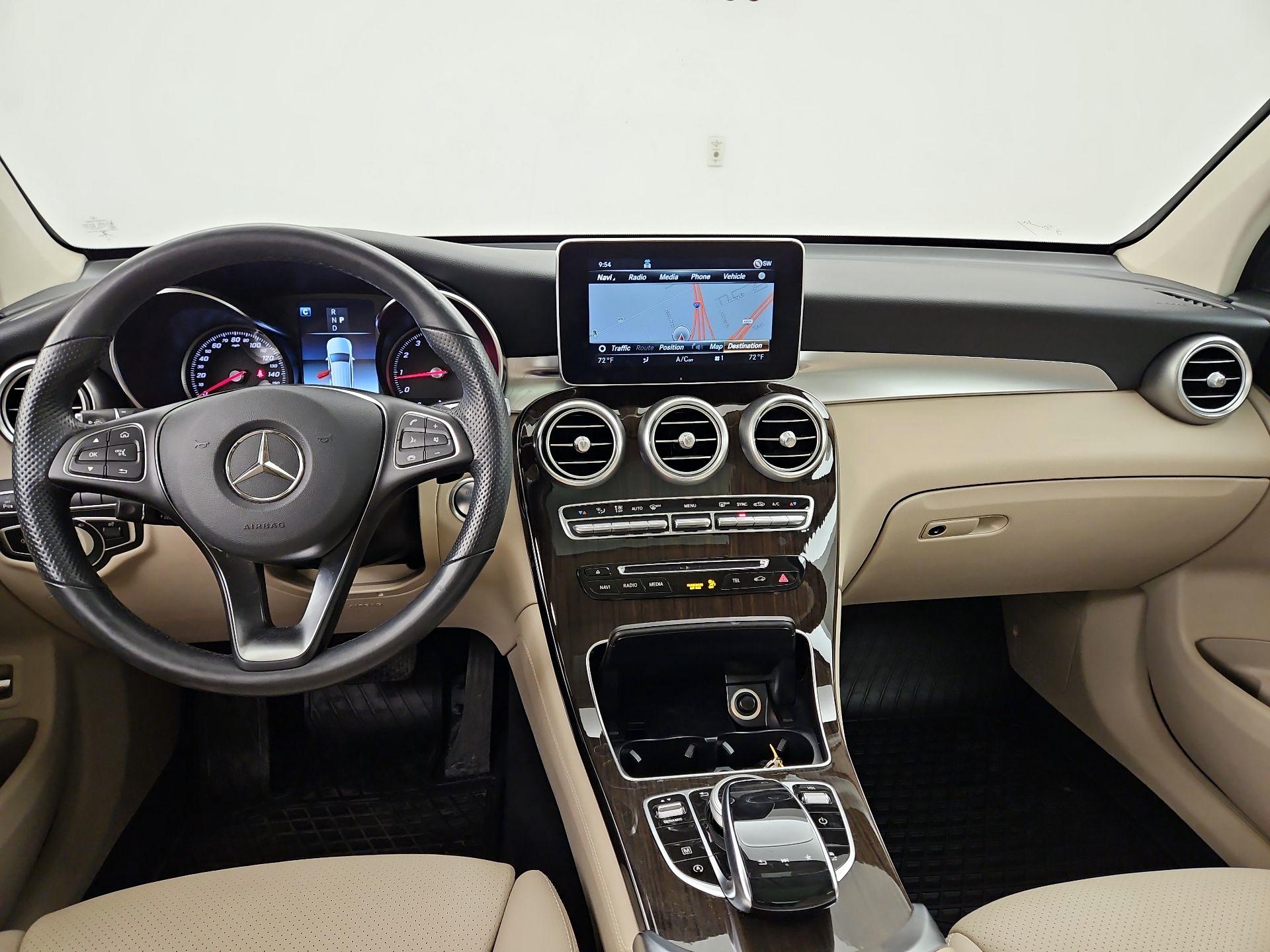 Thumbnail: 2019 Mercedes-Benz GLC - 9