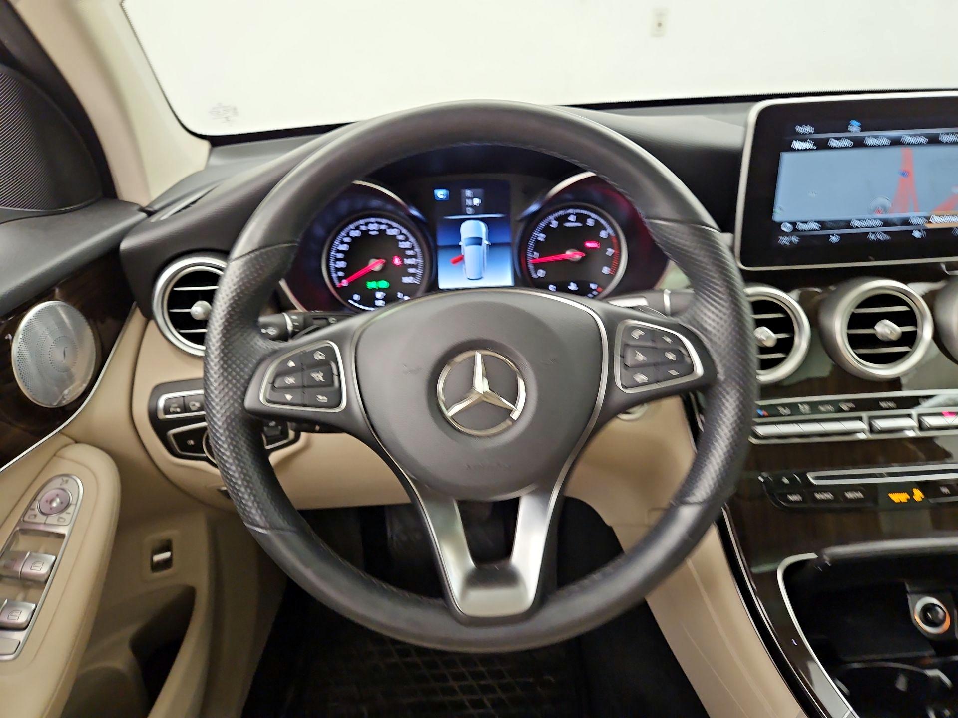 Thumbnail: 2019 Mercedes-Benz GLC - 10