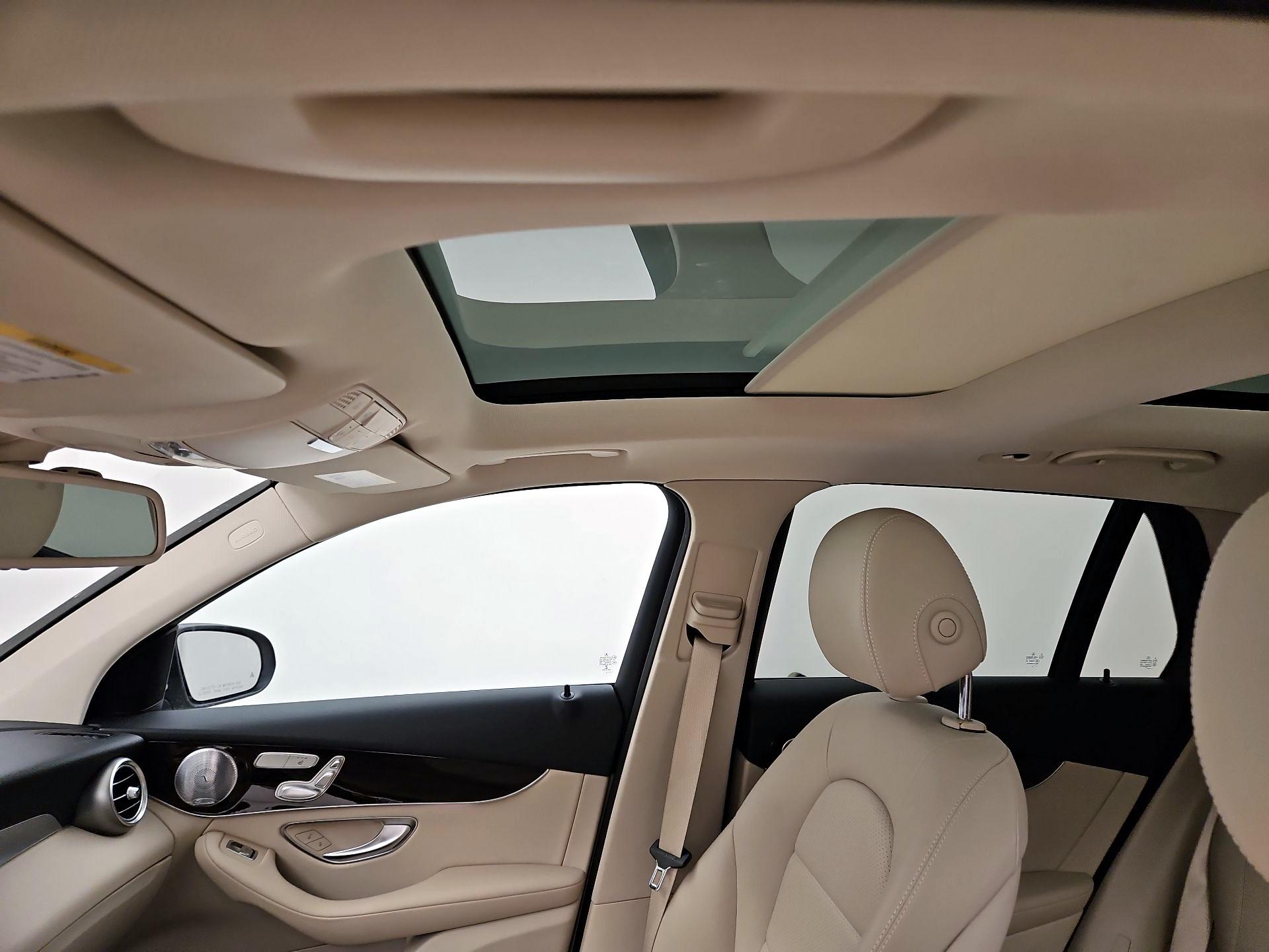 Thumbnail: 2019 Mercedes-Benz GLC - 20
