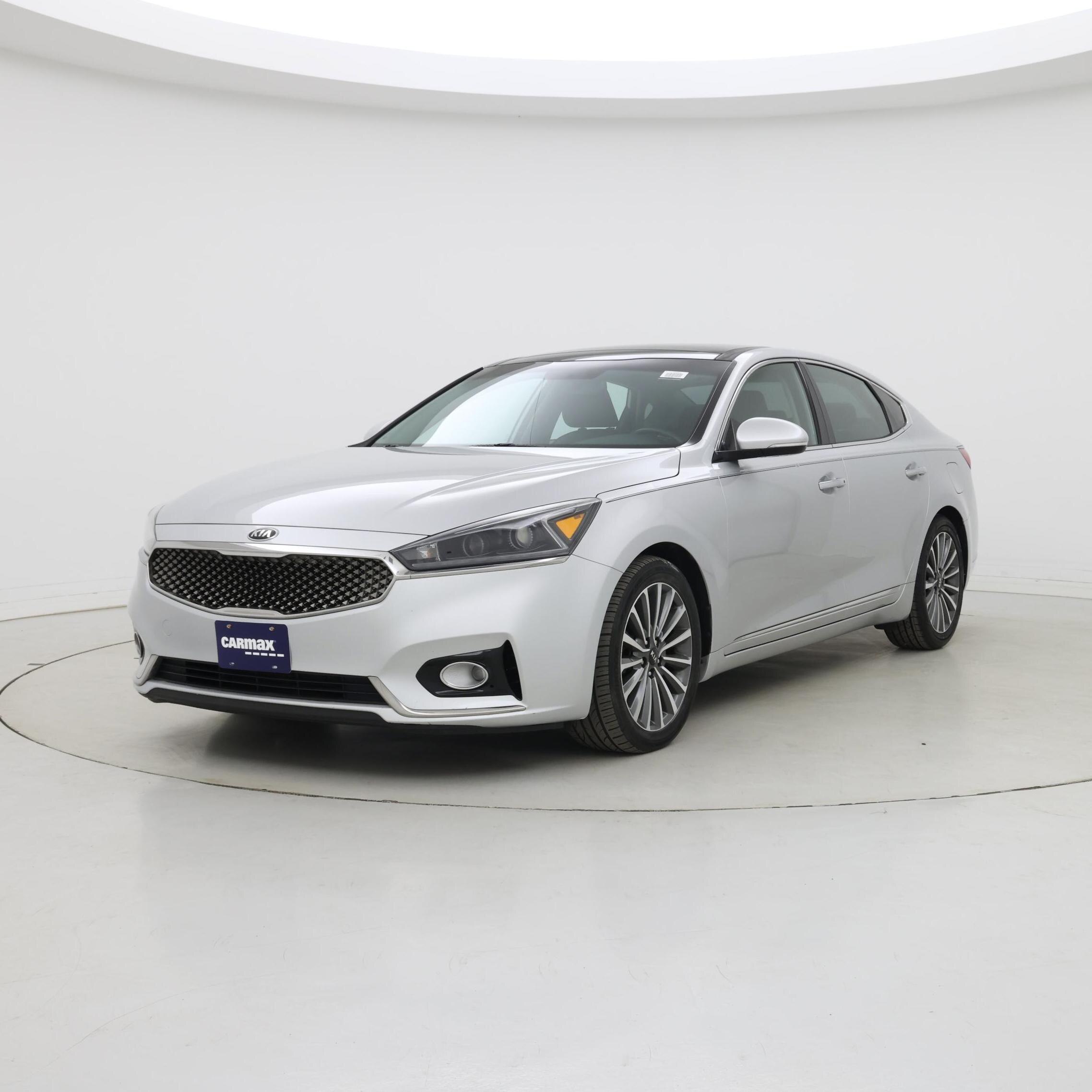 Thumbnail: 2017 Kia Cadenza - 4