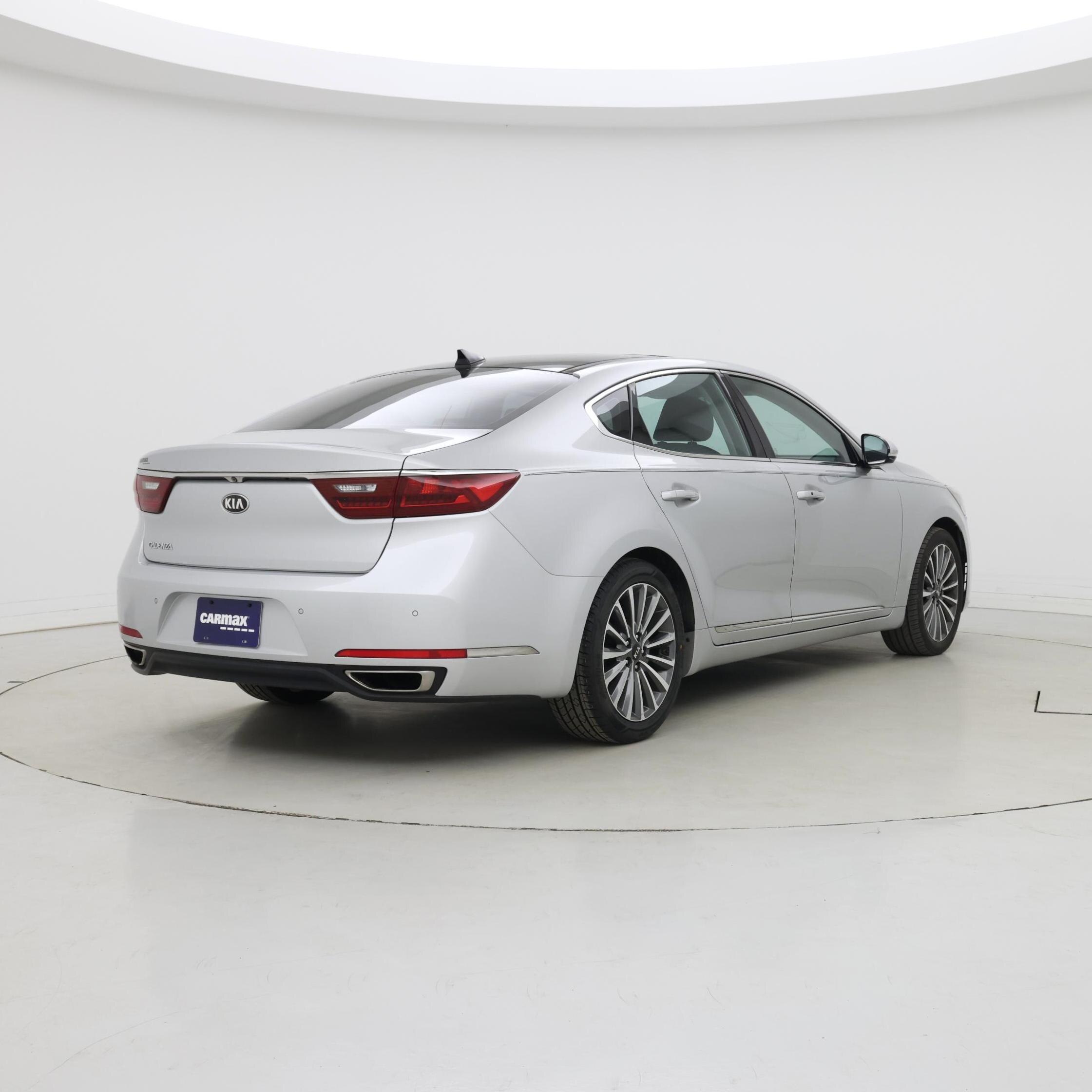 Thumbnail: 2017 Kia Cadenza - 8