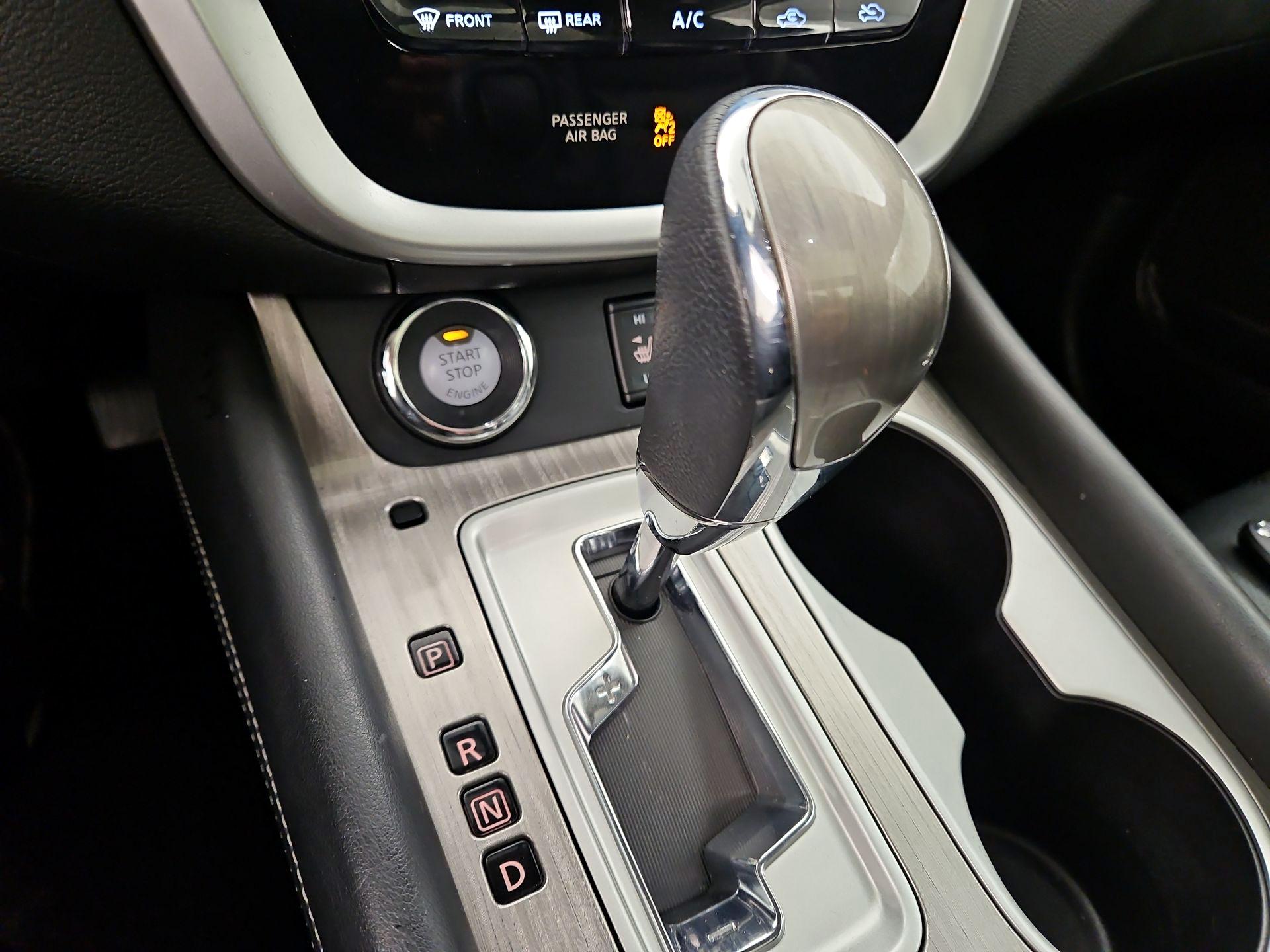 Thumbnail: 2015 Nissan Murano - 18