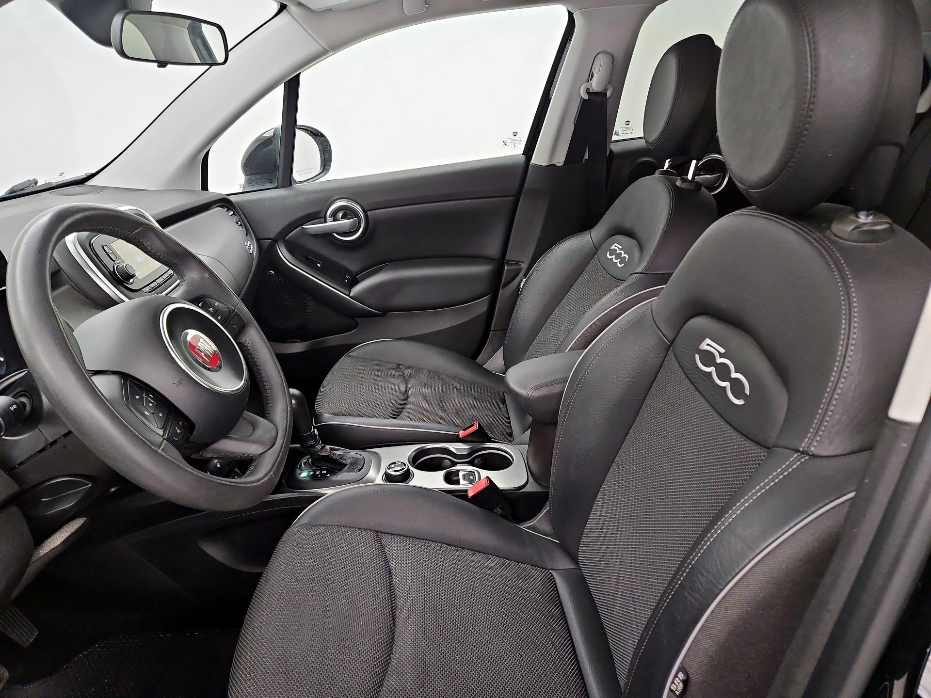 Thumbnail: 2016 Fiat 500X - 11
