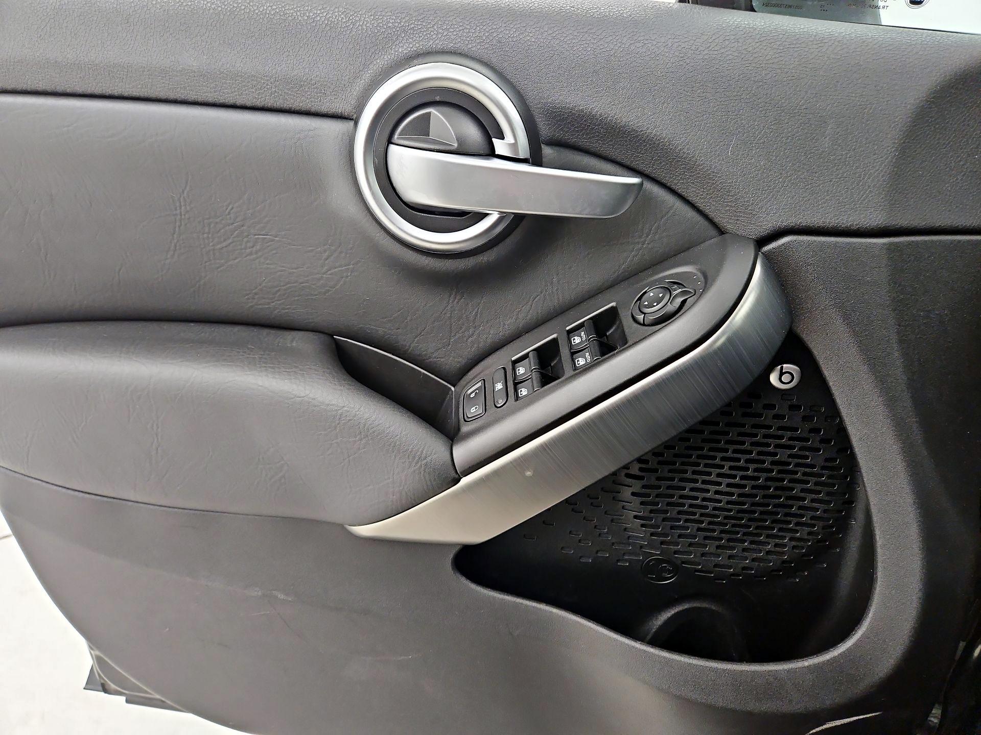 Thumbnail: 2016 Fiat 500X - 12