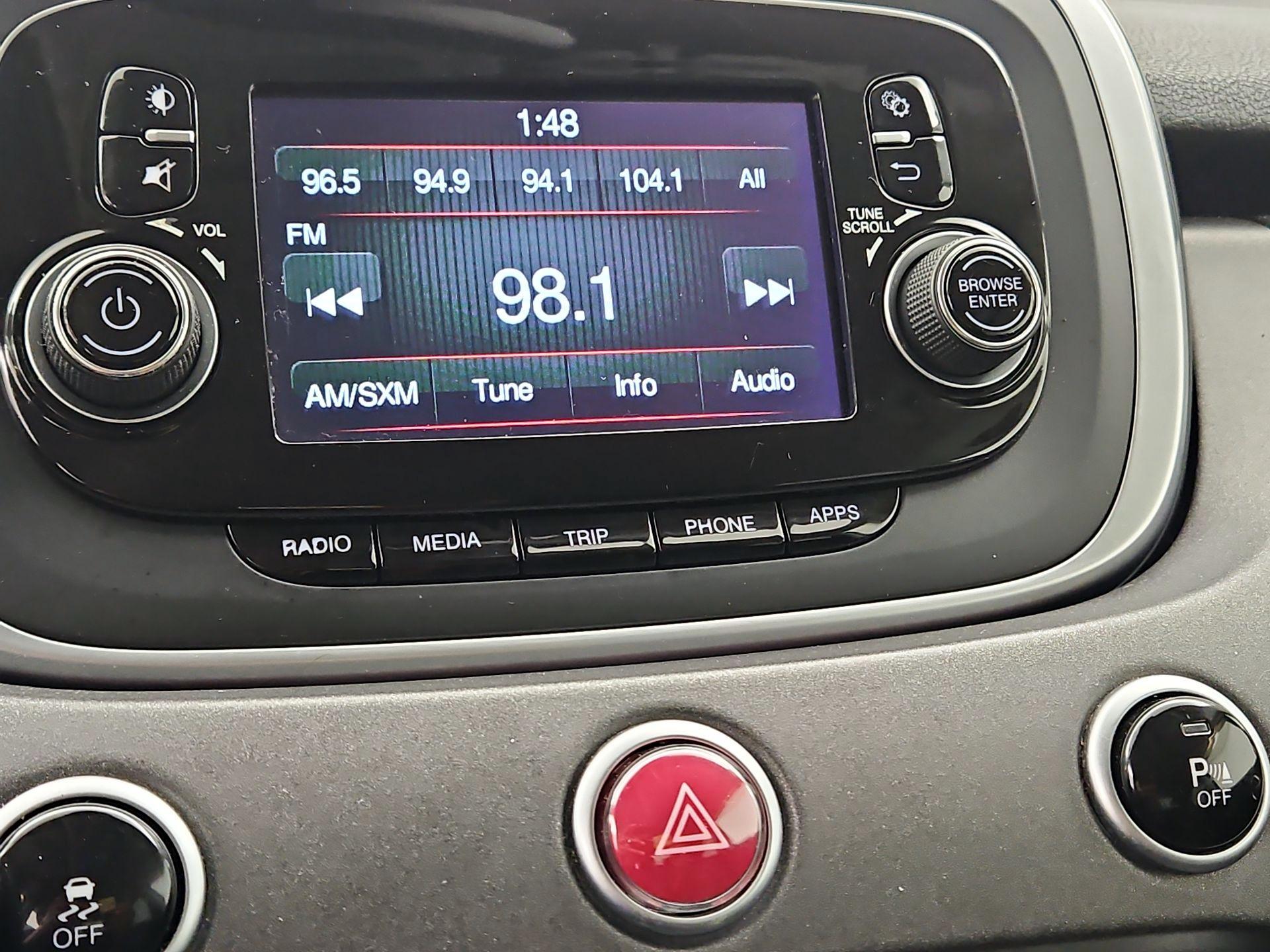 Thumbnail: 2016 Fiat 500X - 15