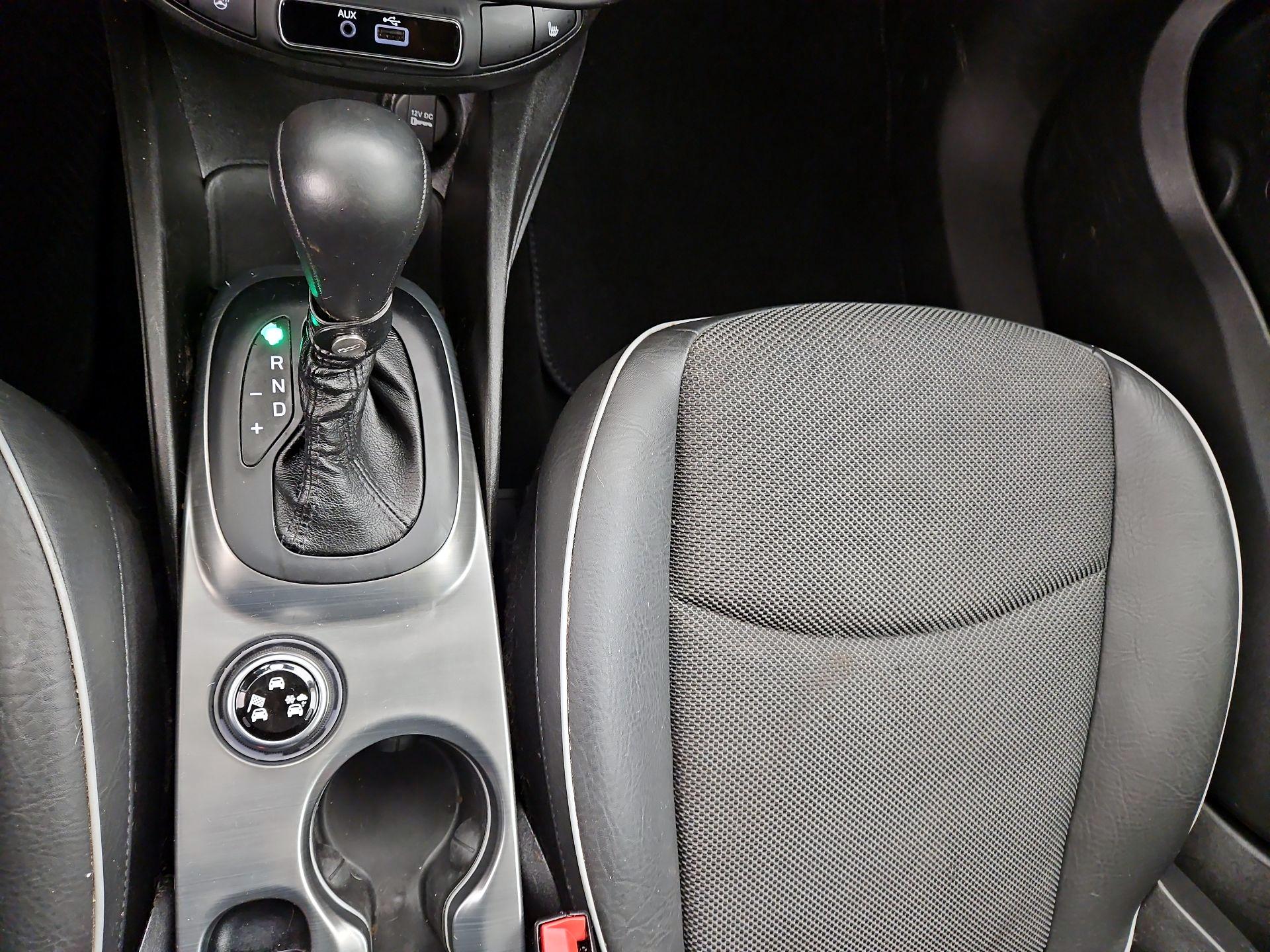 Thumbnail: 2016 Fiat 500X - 17