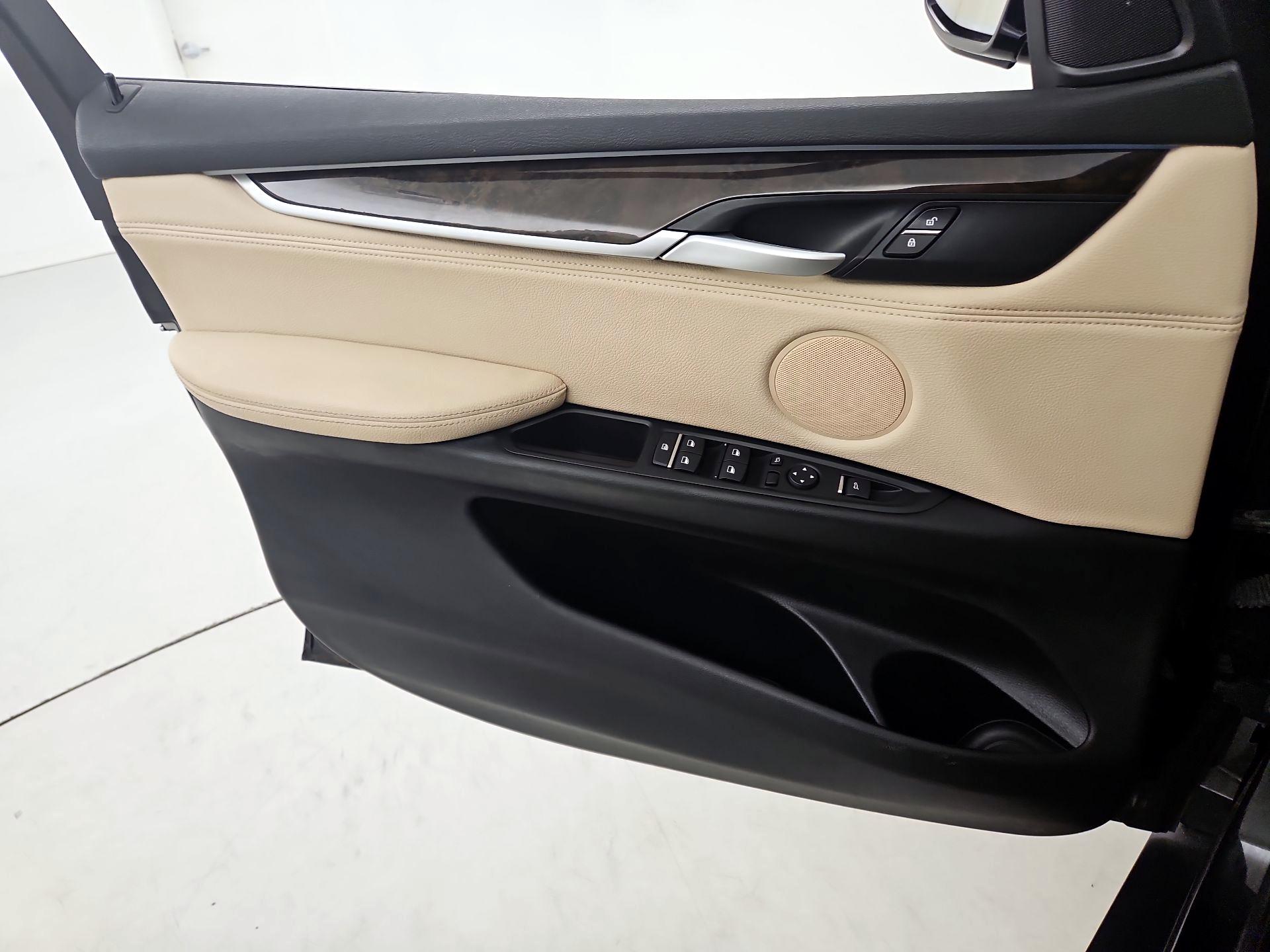 Thumbnail: 2017 BMW X5 - 12