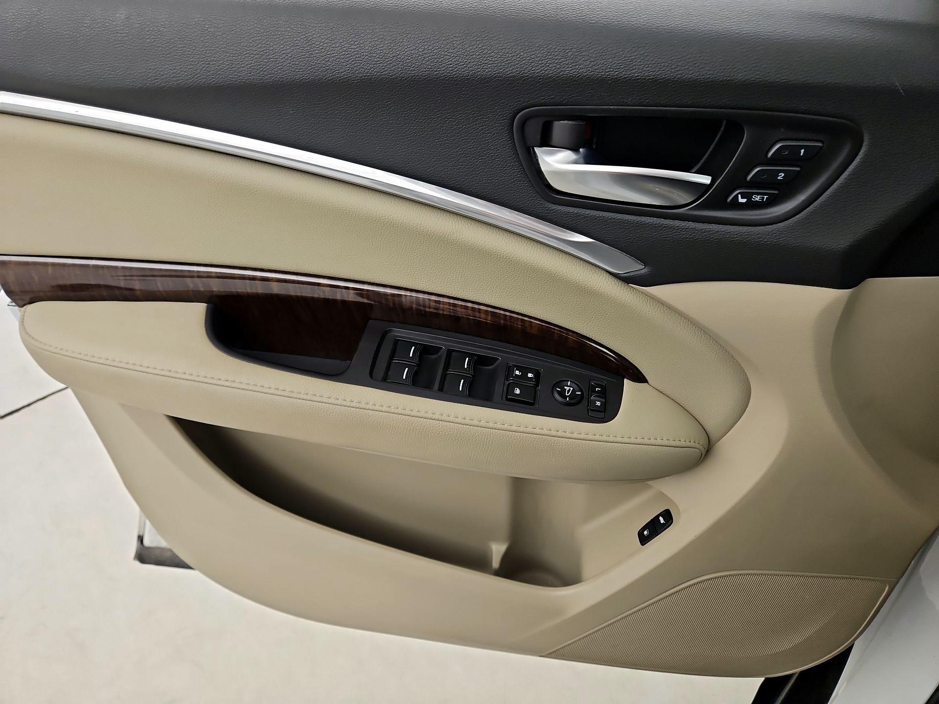 Thumbnail: 2020 Acura MDX - 12