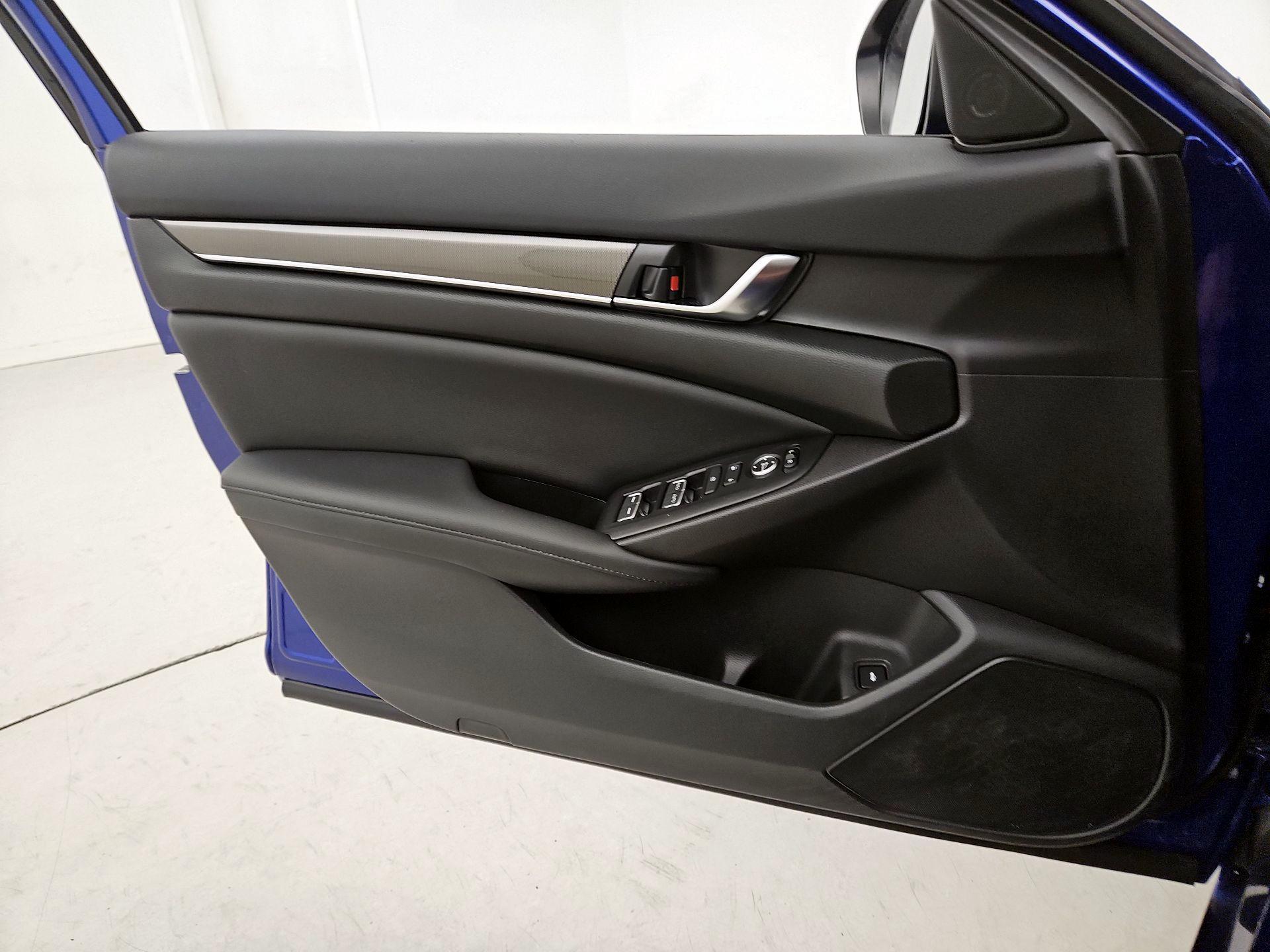 Thumbnail: 2022 Honda Accord - 12