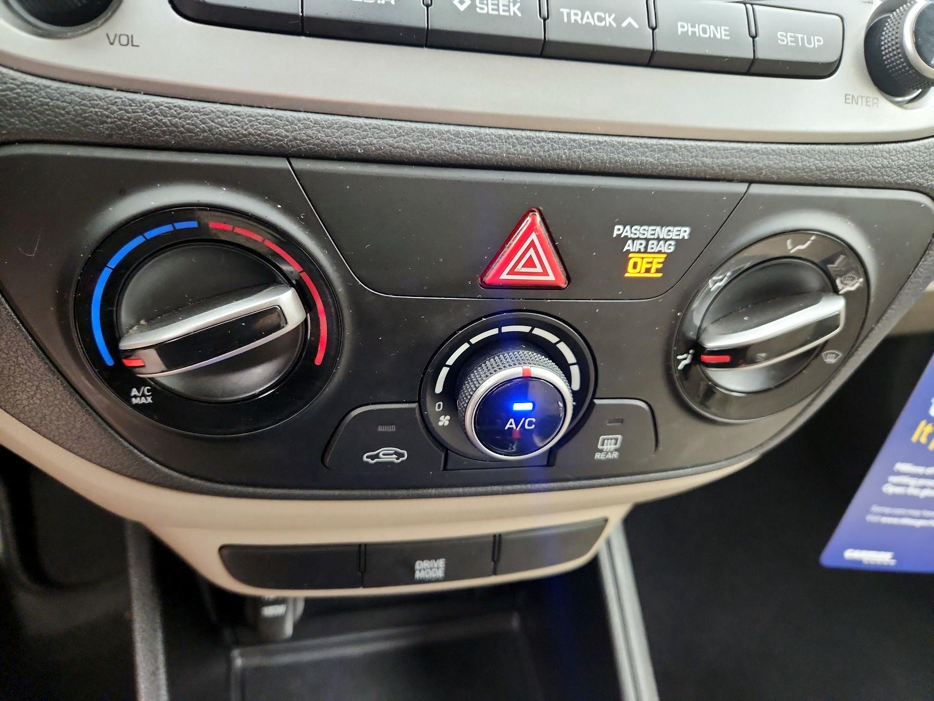 Thumbnail: 2020 Hyundai Accent - 16