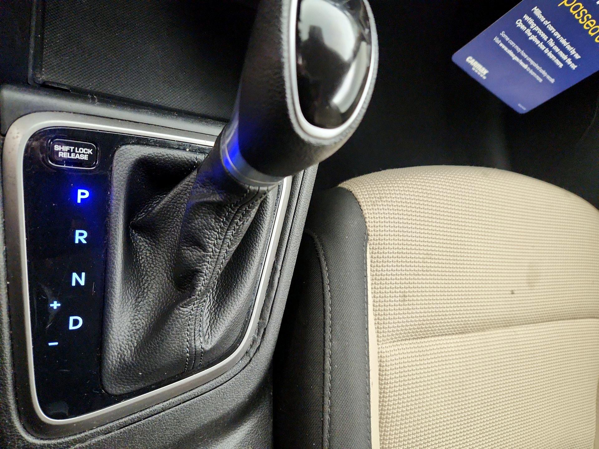 Thumbnail: 2020 Hyundai Accent - 17