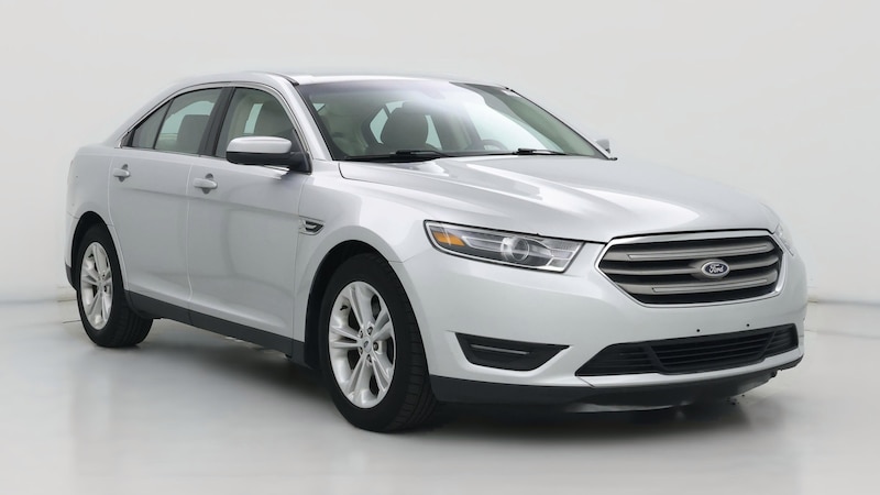 2016 Ford Taurus SEL Hero Image