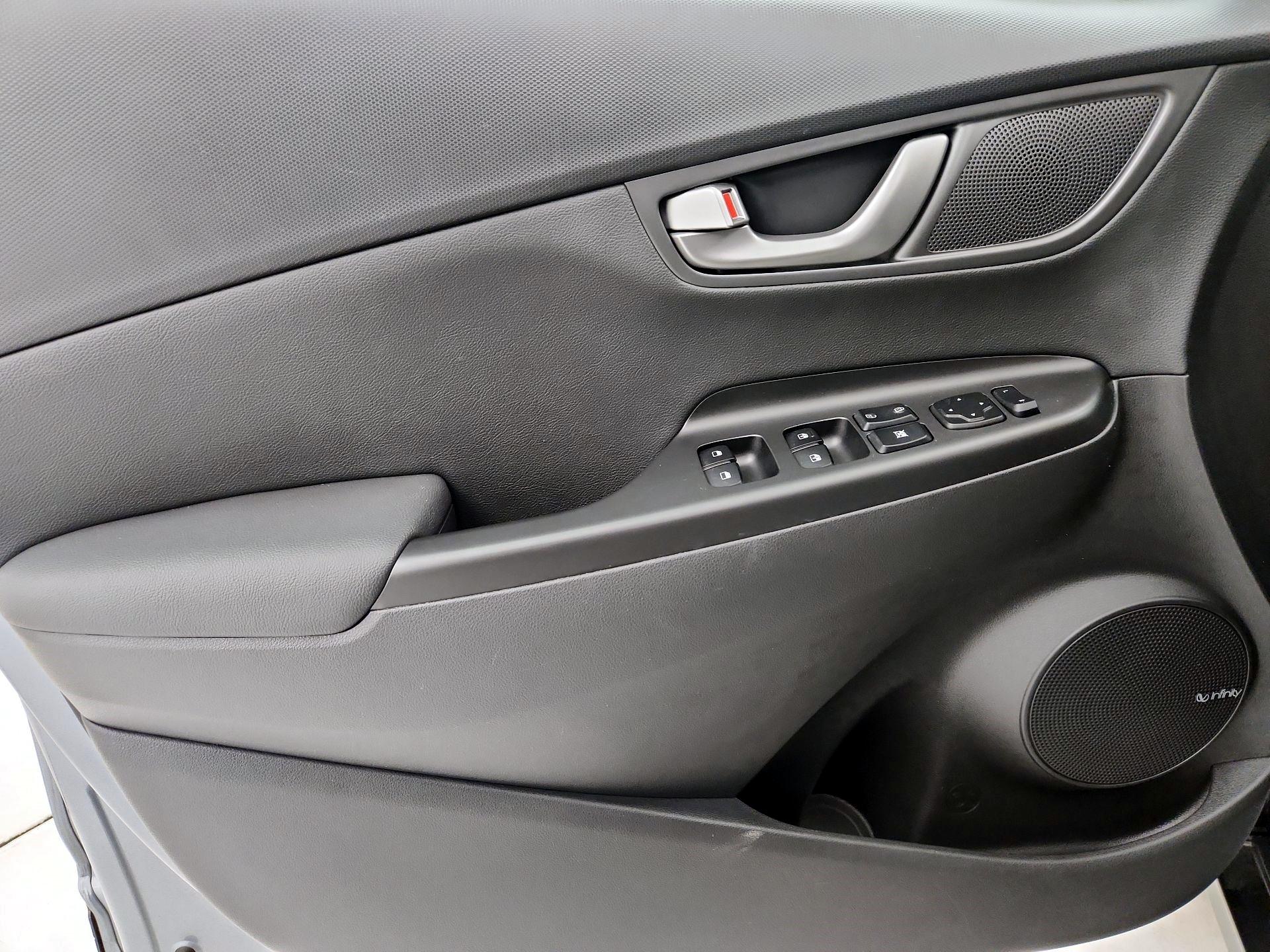 Thumbnail: 2021 Hyundai Kona - 12