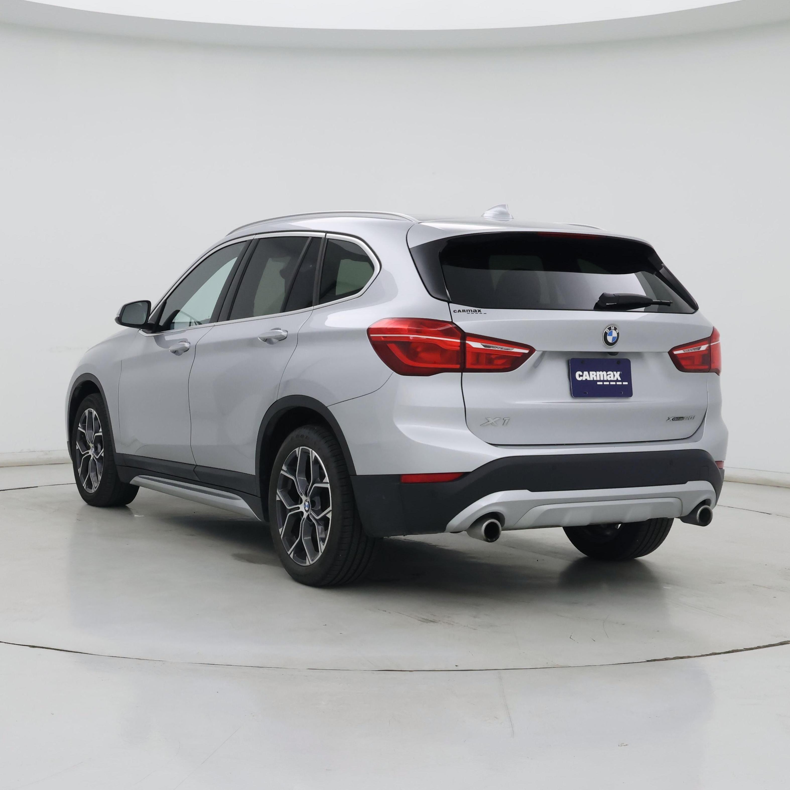 Thumbnail: 2021 BMW X1 - 2