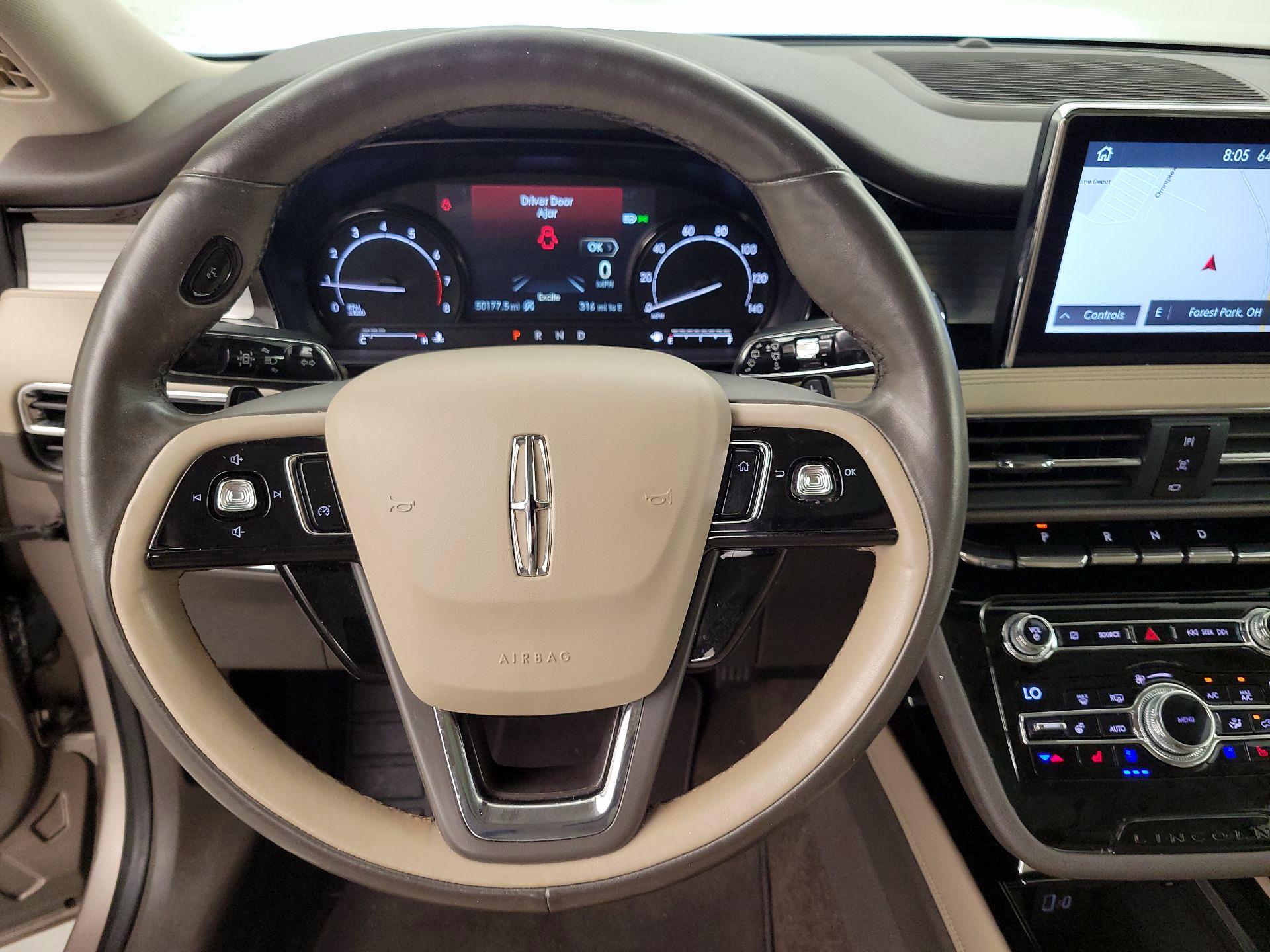 Thumbnail: 2020 Lincoln Corsair - 10