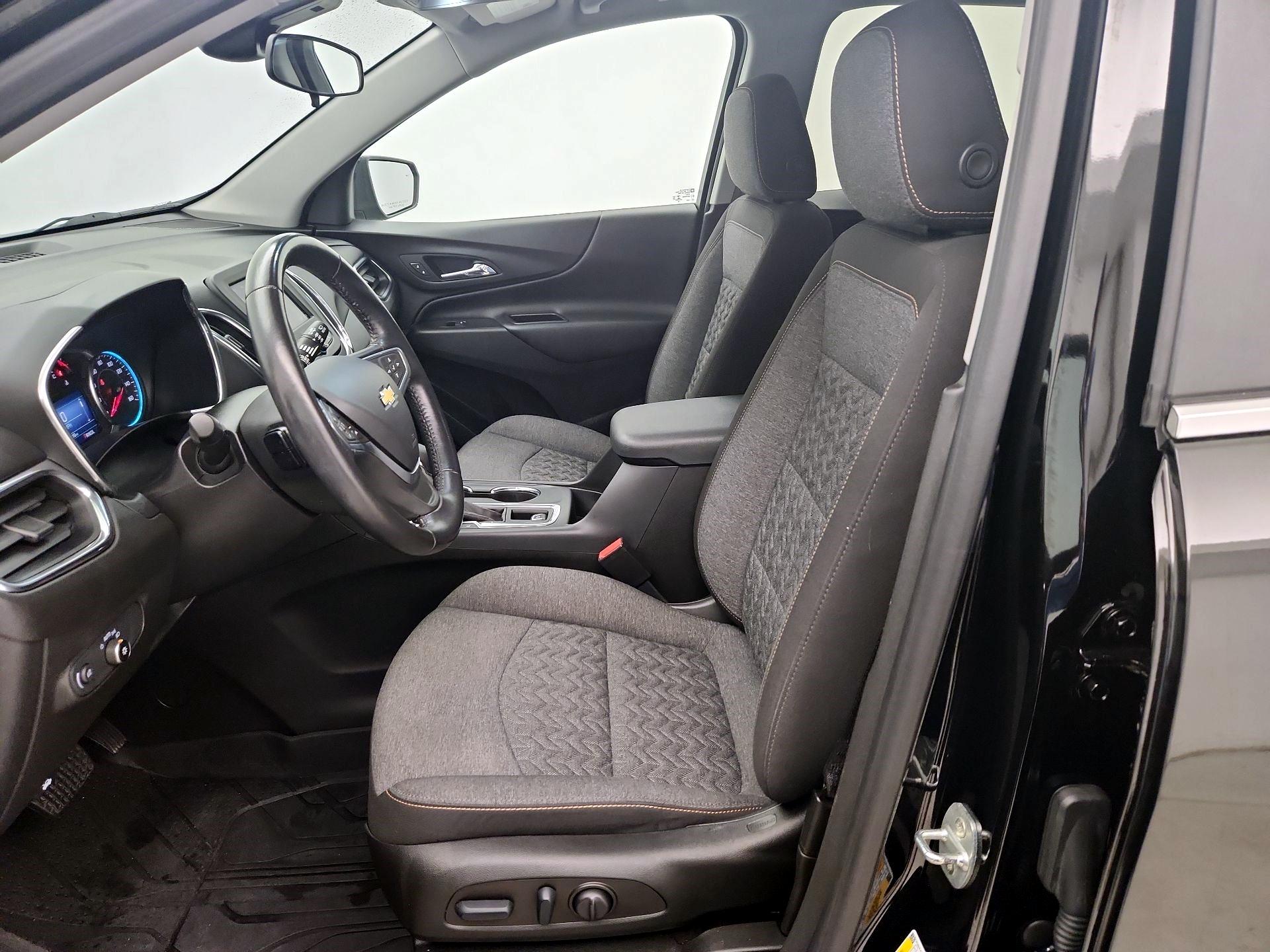 Thumbnail: 2022 Chevrolet Equinox - 11