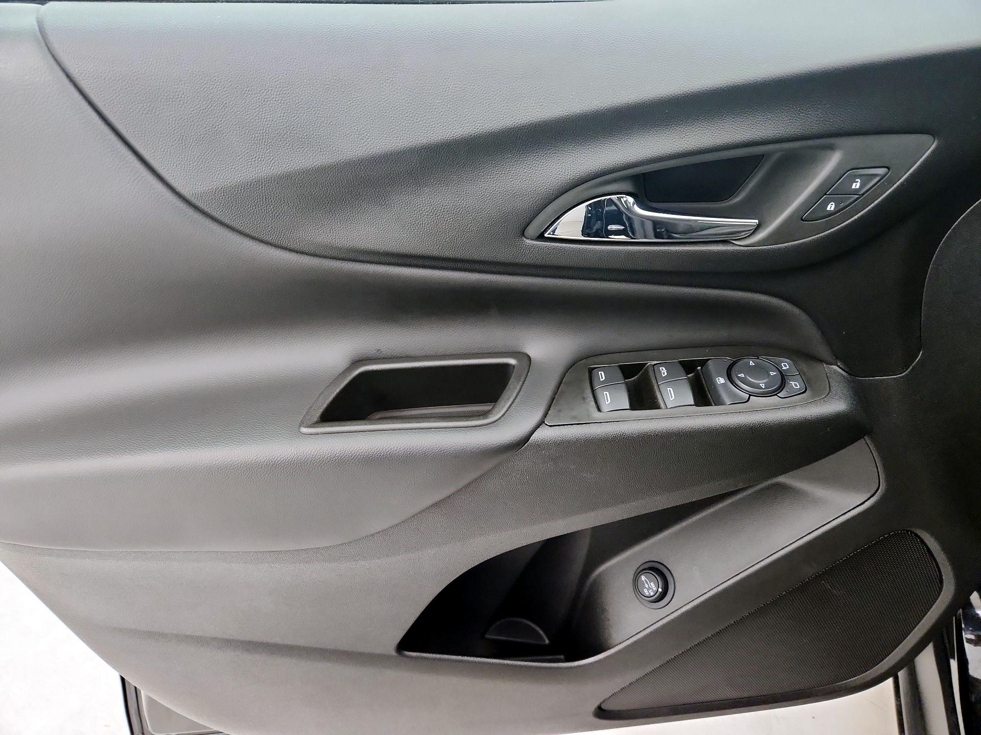 Thumbnail: 2022 Chevrolet Equinox - 12