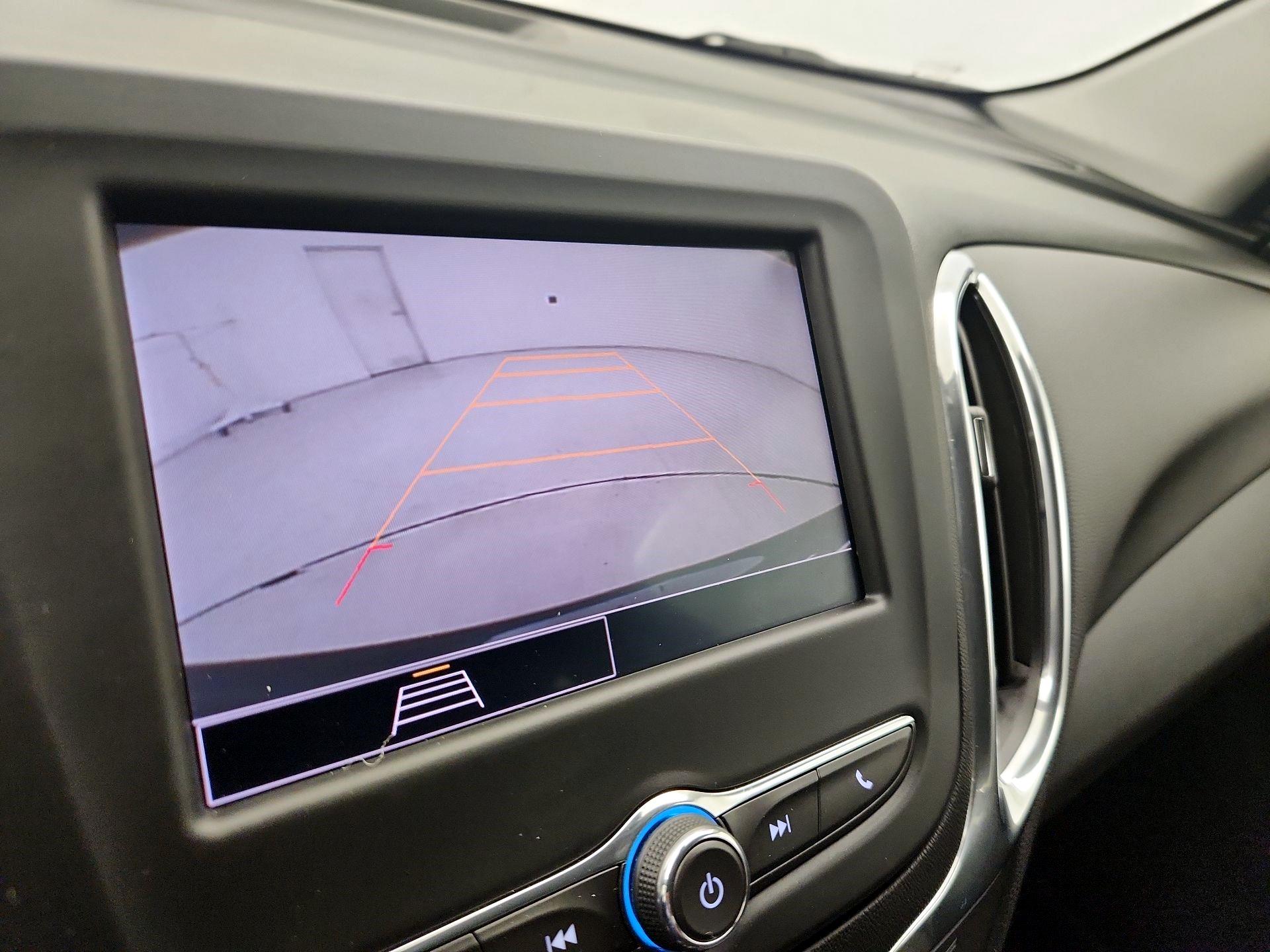 Thumbnail: 2022 Chevrolet Equinox - 14