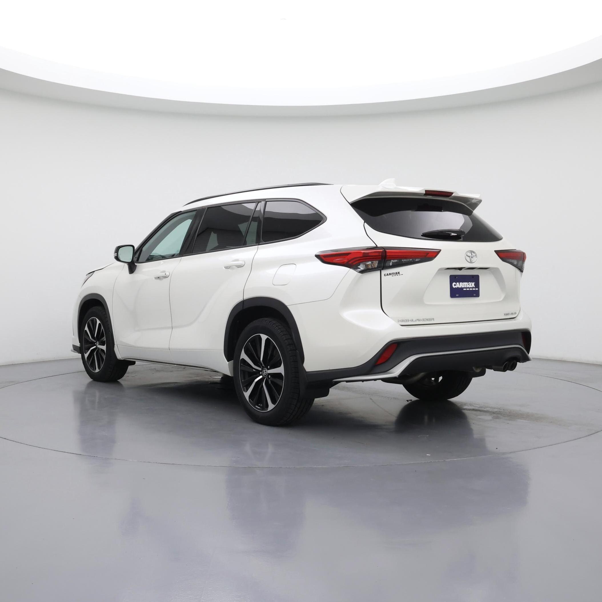 Thumbnail: 2021 Toyota Highlander - 2