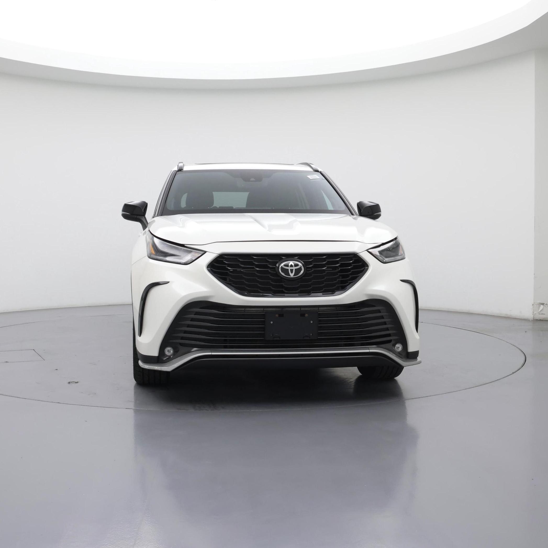 Thumbnail: 2021 Toyota Highlander - 5