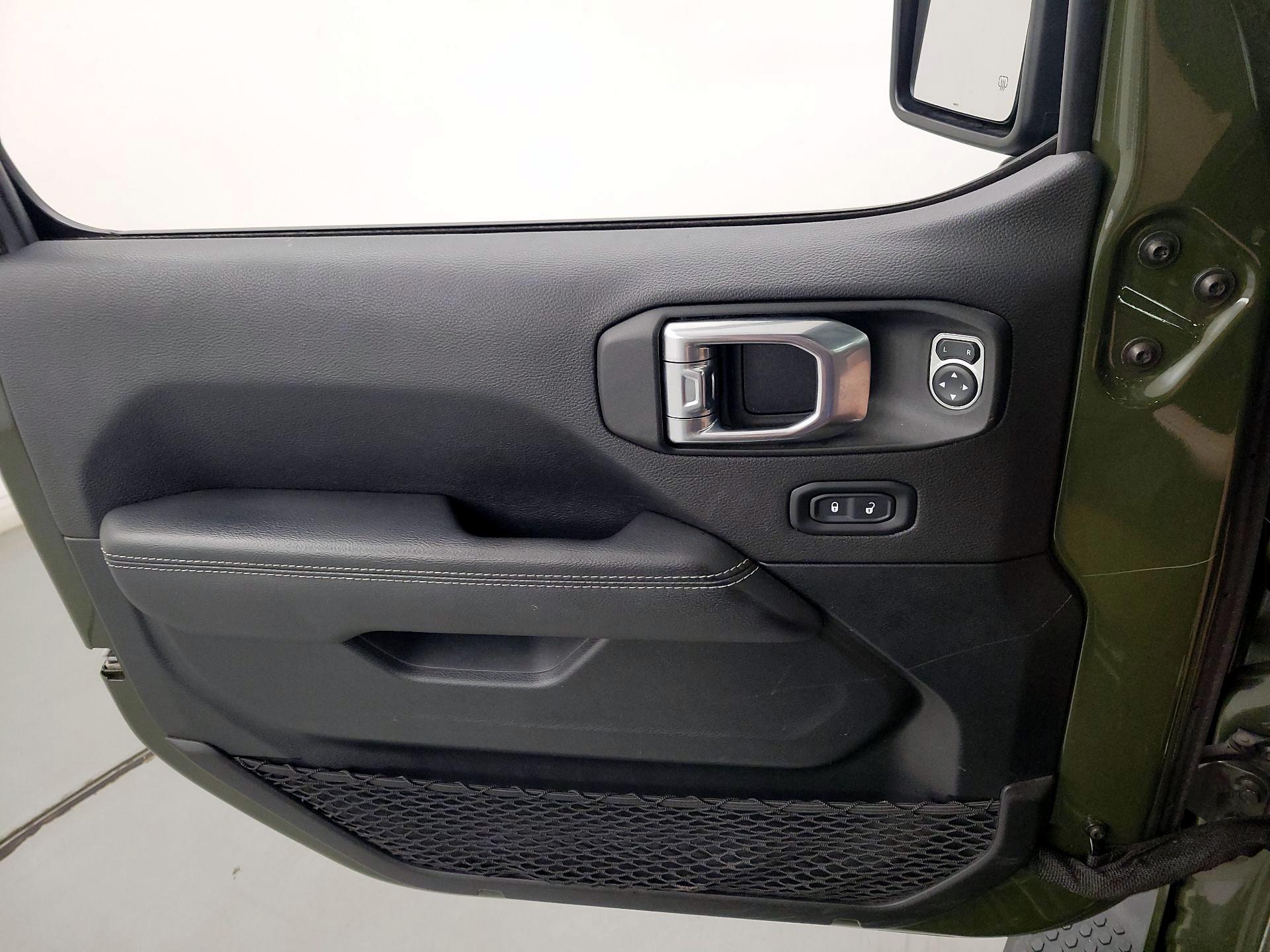 Thumbnail: 2021 Jeep Wrangler - 12