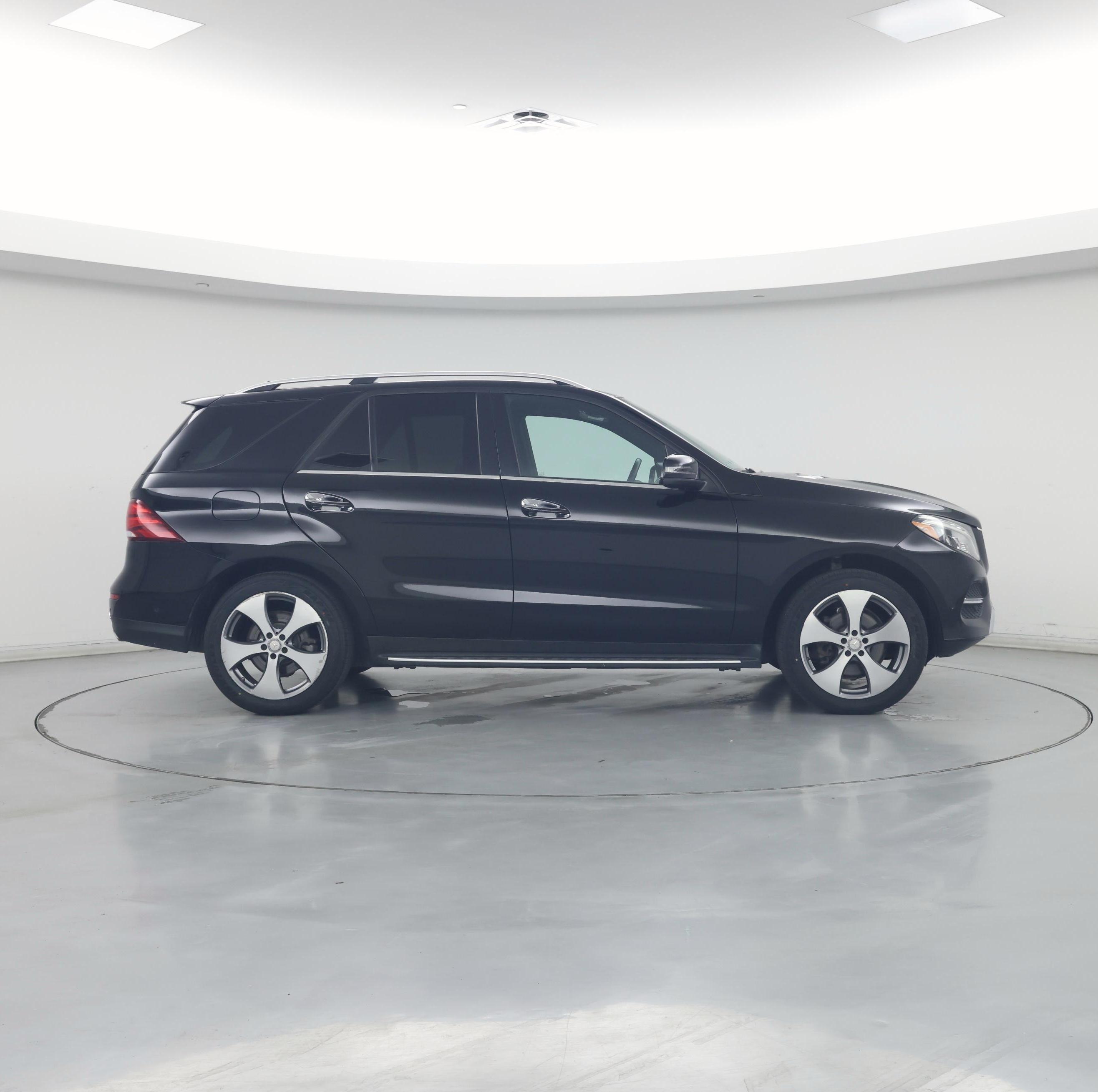 Thumbnail: 2016 Mercedes-Benz GLE - 7