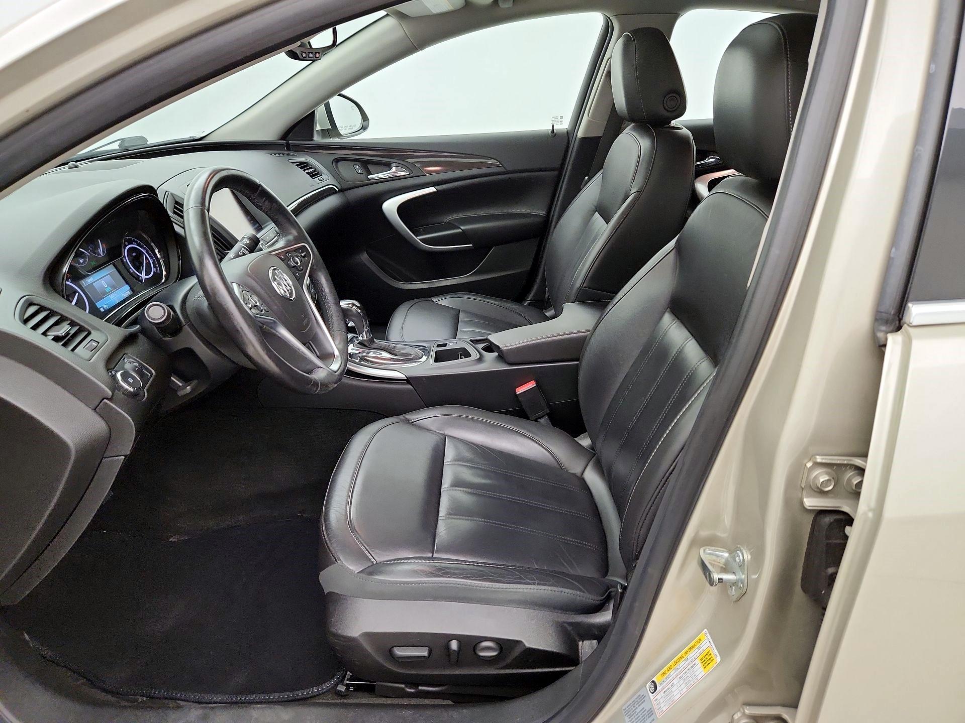 Thumbnail: 2015 Buick Regal - 11