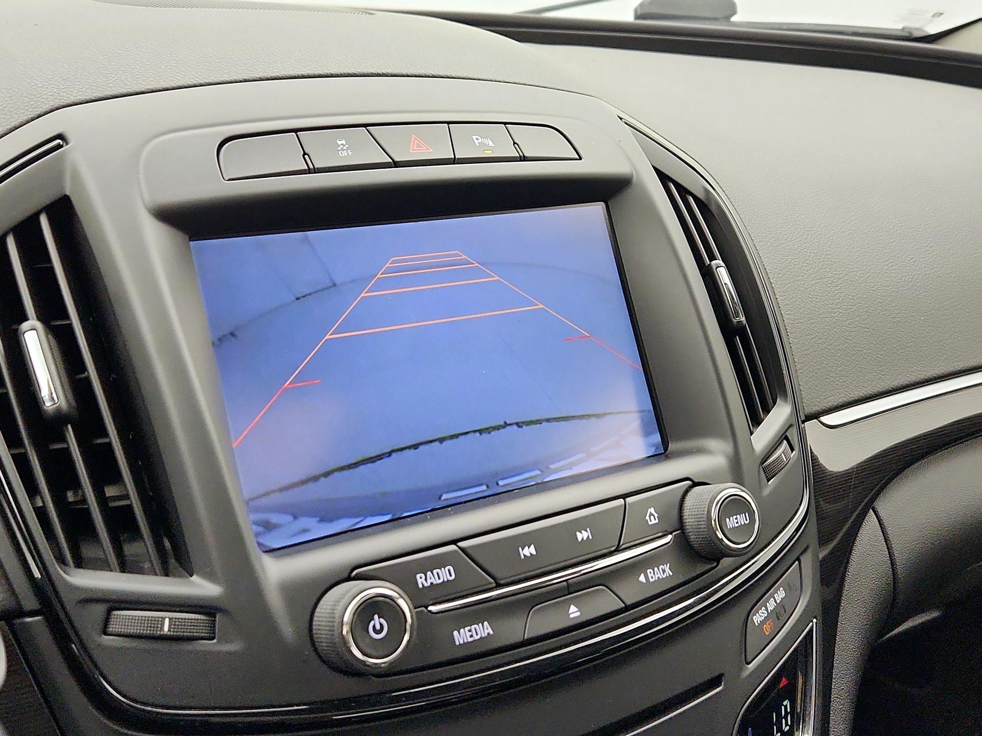 Thumbnail: 2015 Buick Regal - 14