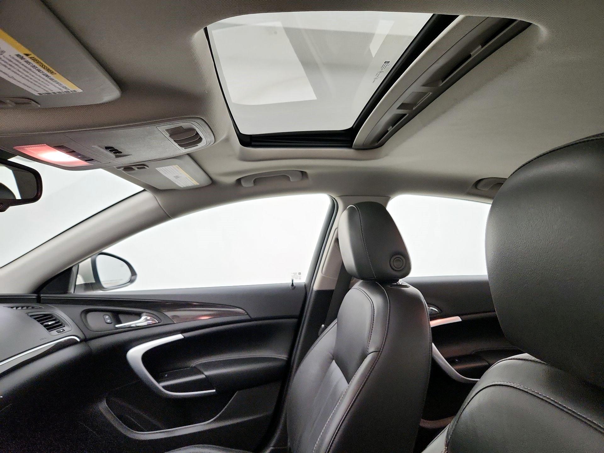 Thumbnail: 2015 Buick Regal - 19