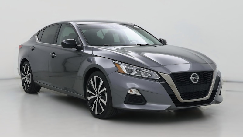 2022 Nissan Altima SR Hero Image