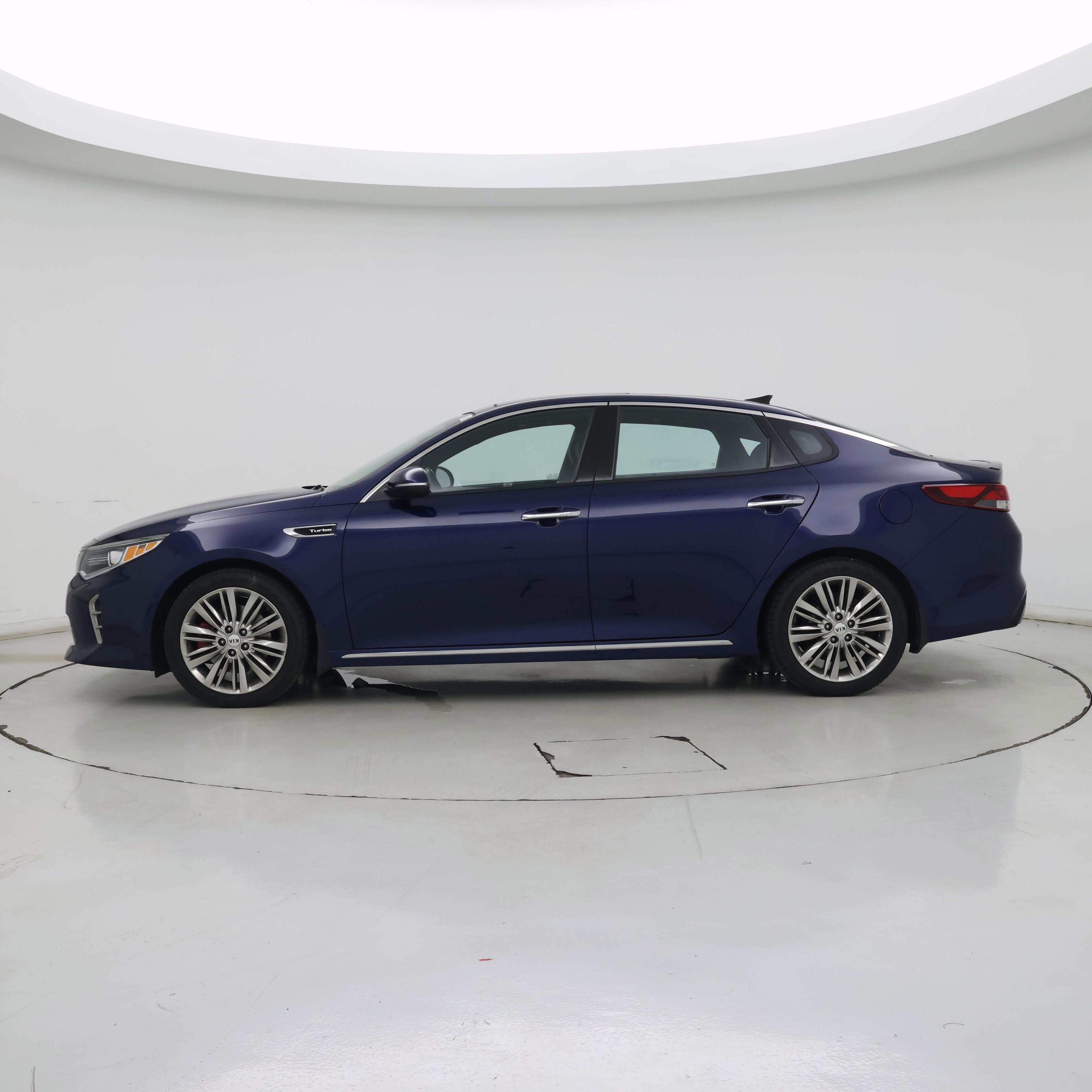 Thumbnail: 2016 Kia Optima - 3