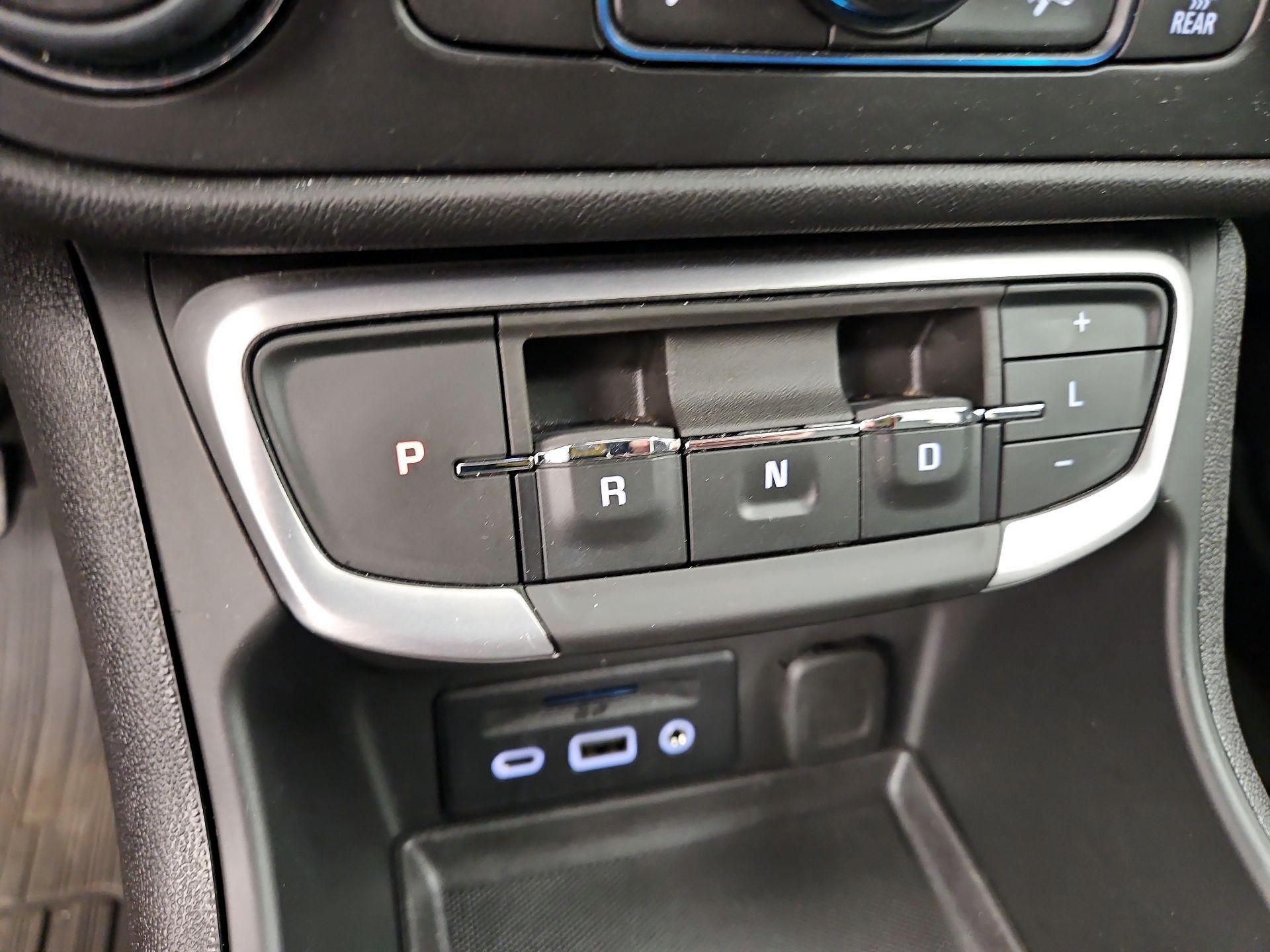 Thumbnail: 2023 GMC Terrain - 17