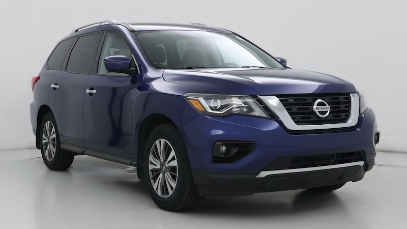 2017 Nissan Pathfinder SL Hero Image
