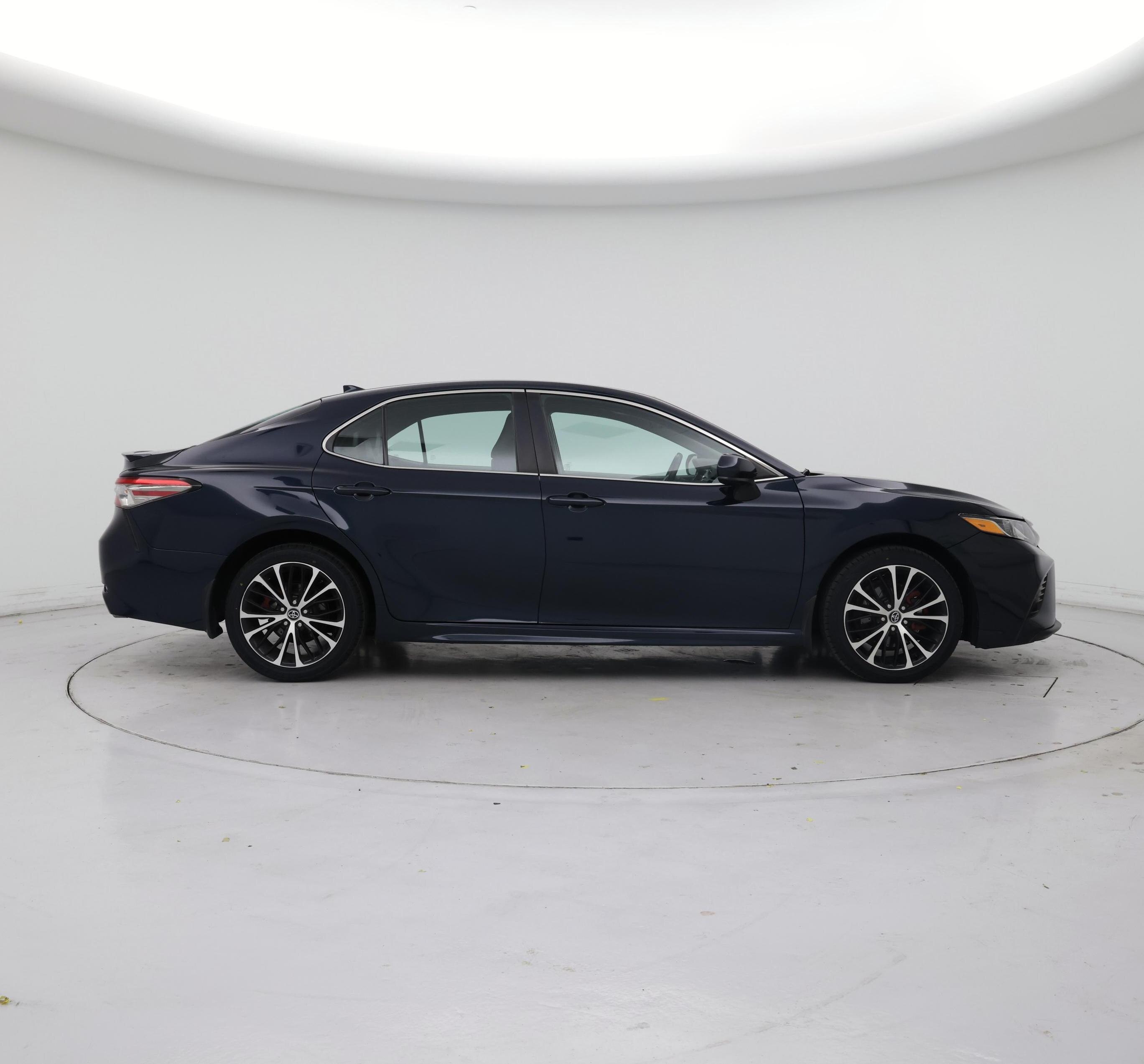 Thumbnail: 2019 Toyota Camry - 7