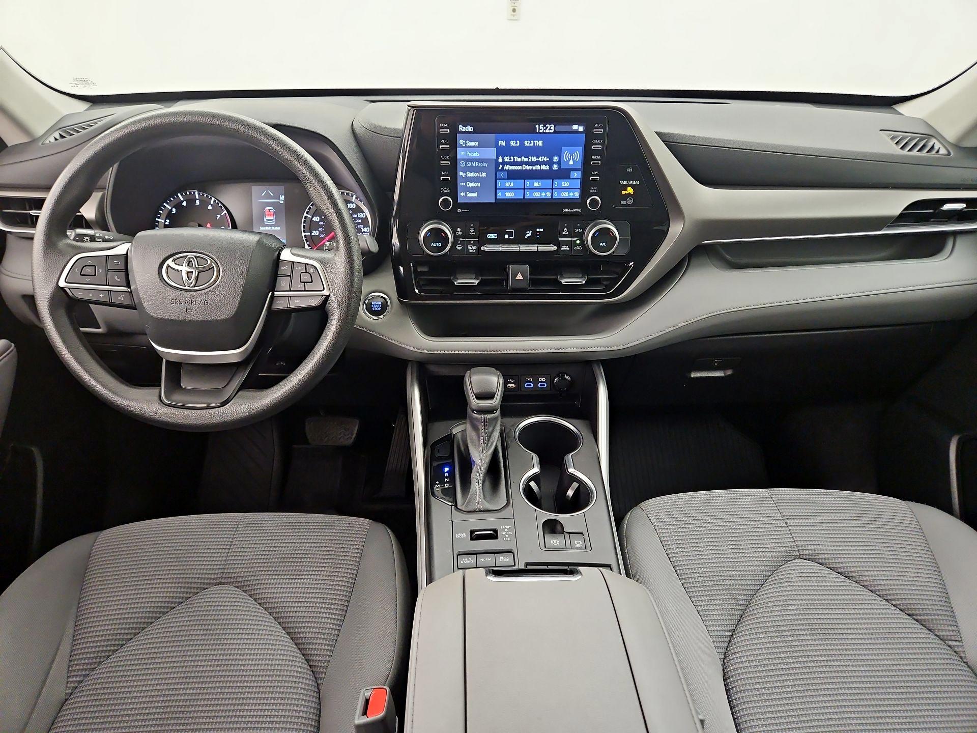 Thumbnail: 2022 Toyota Highlander - 9