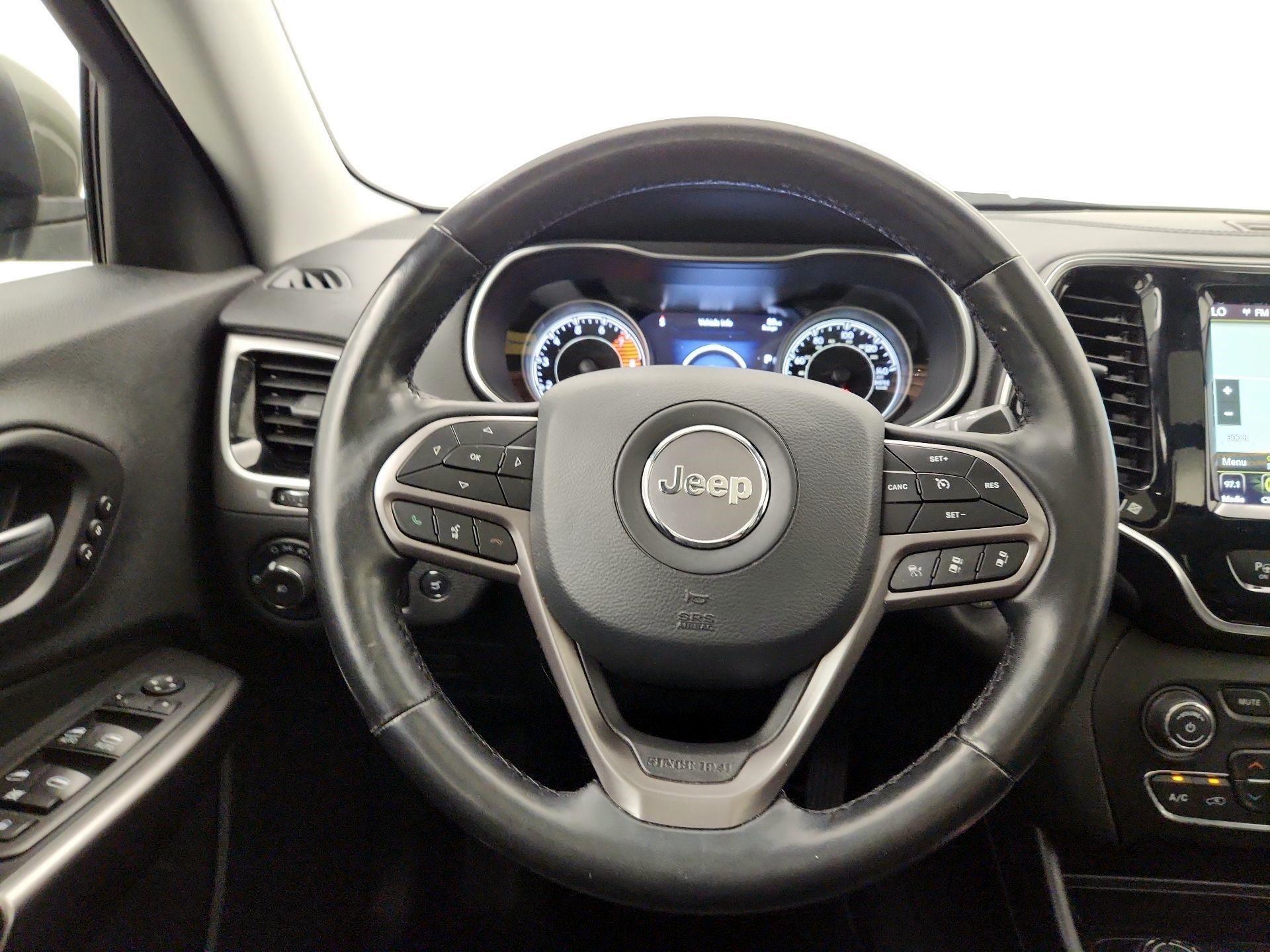 Thumbnail: 2021 Jeep Cherokee - 10
