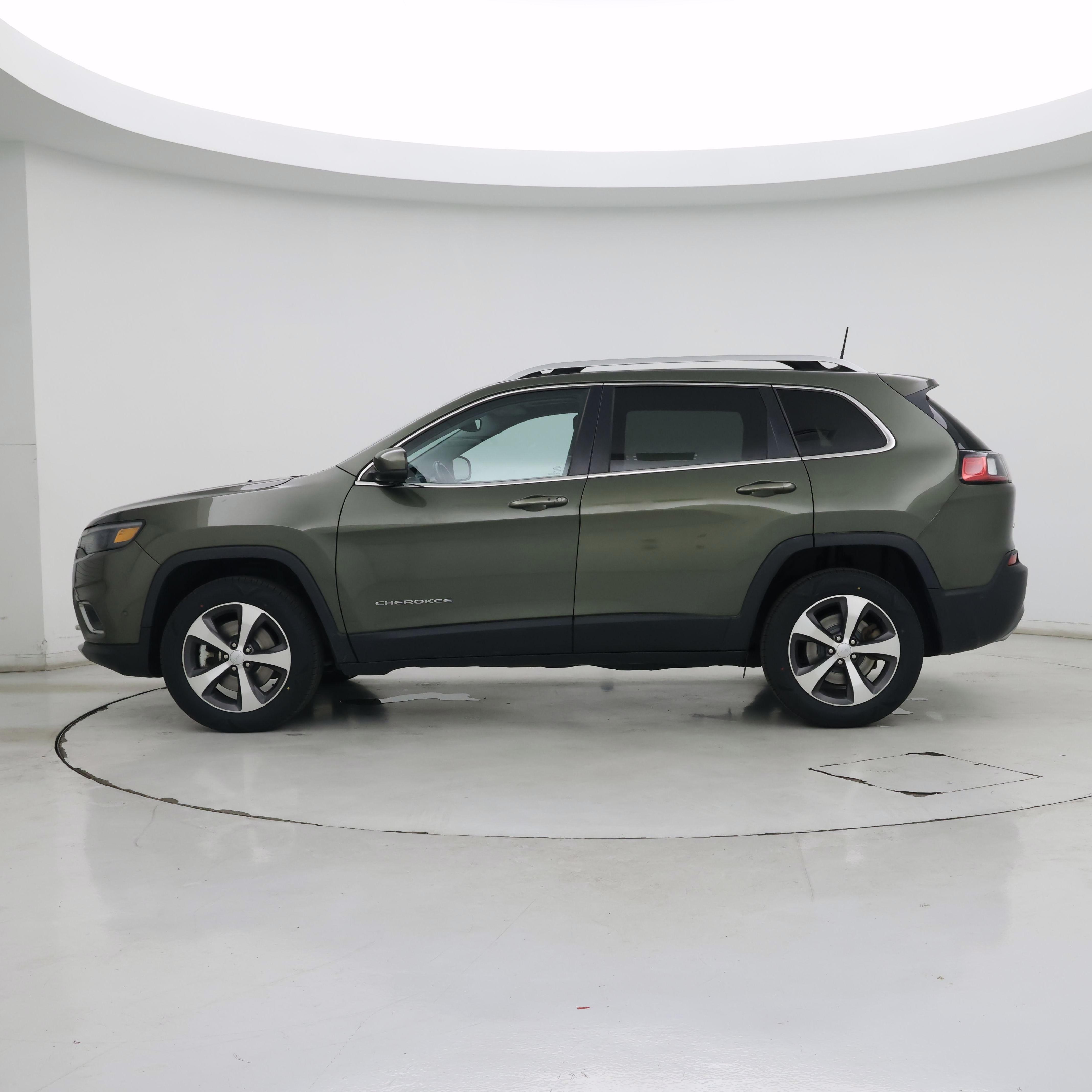 Thumbnail: 2021 Jeep Cherokee - 3