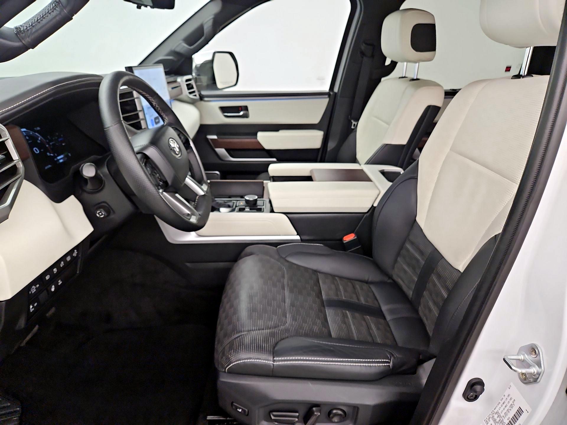 Thumbnail: 2023 Toyota Tundra - 11