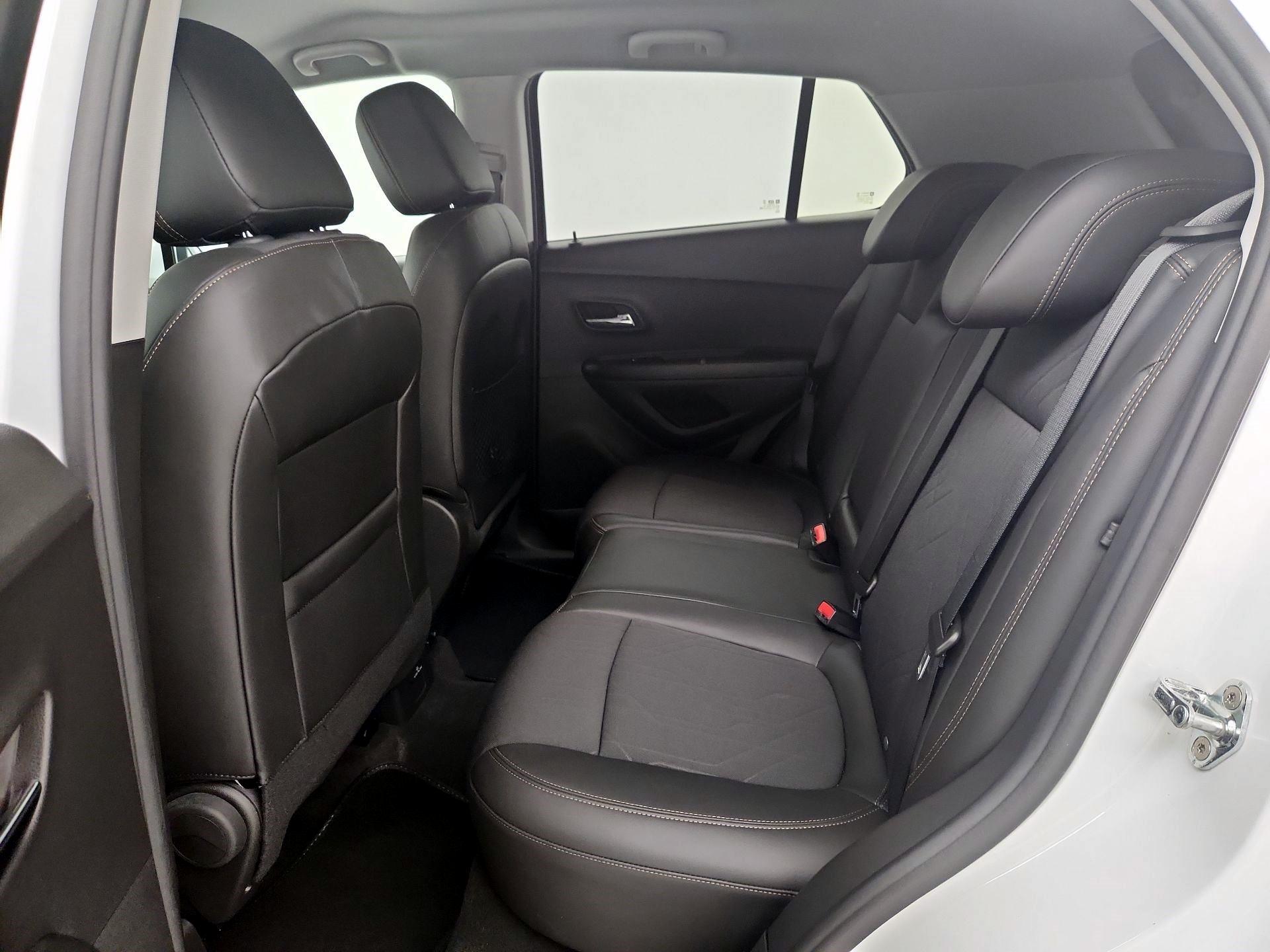 Thumbnail: 2022 Chevrolet Trax - 19