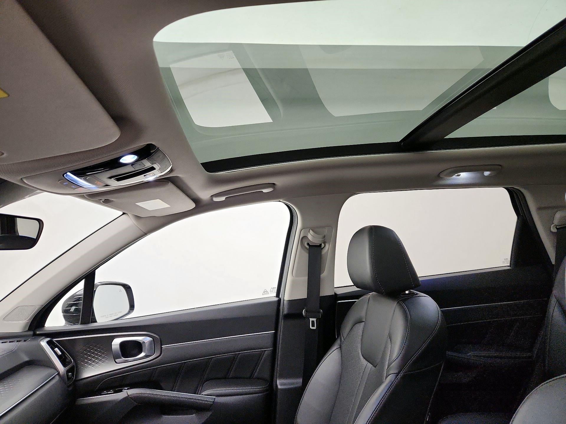 Thumbnail: 2022 Kia Sorento - 20