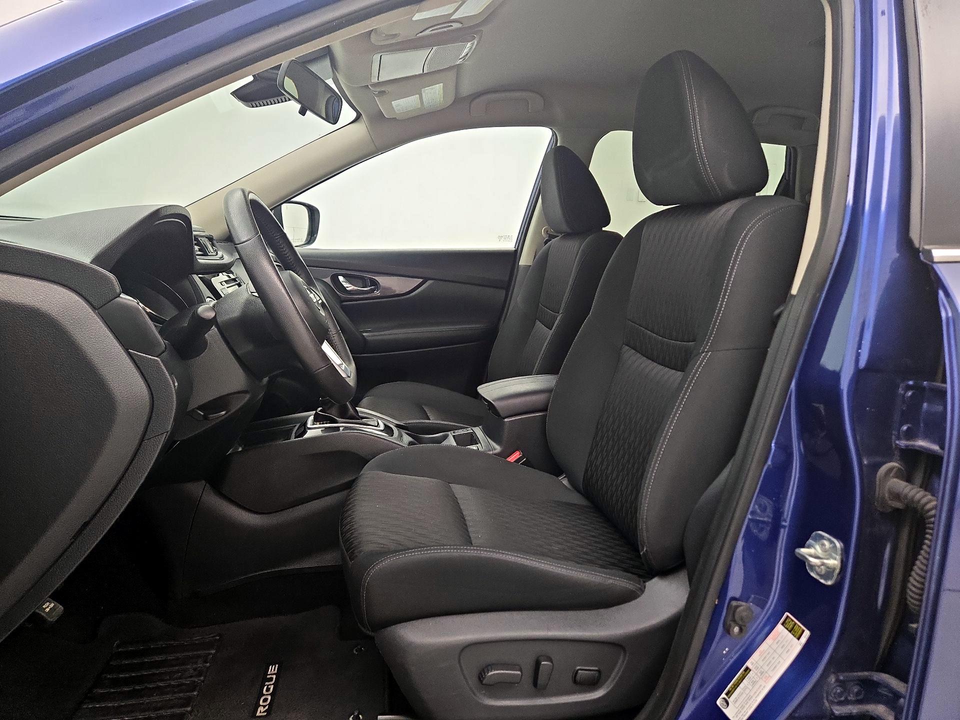 Thumbnail: 2020 Nissan Rogue - 11